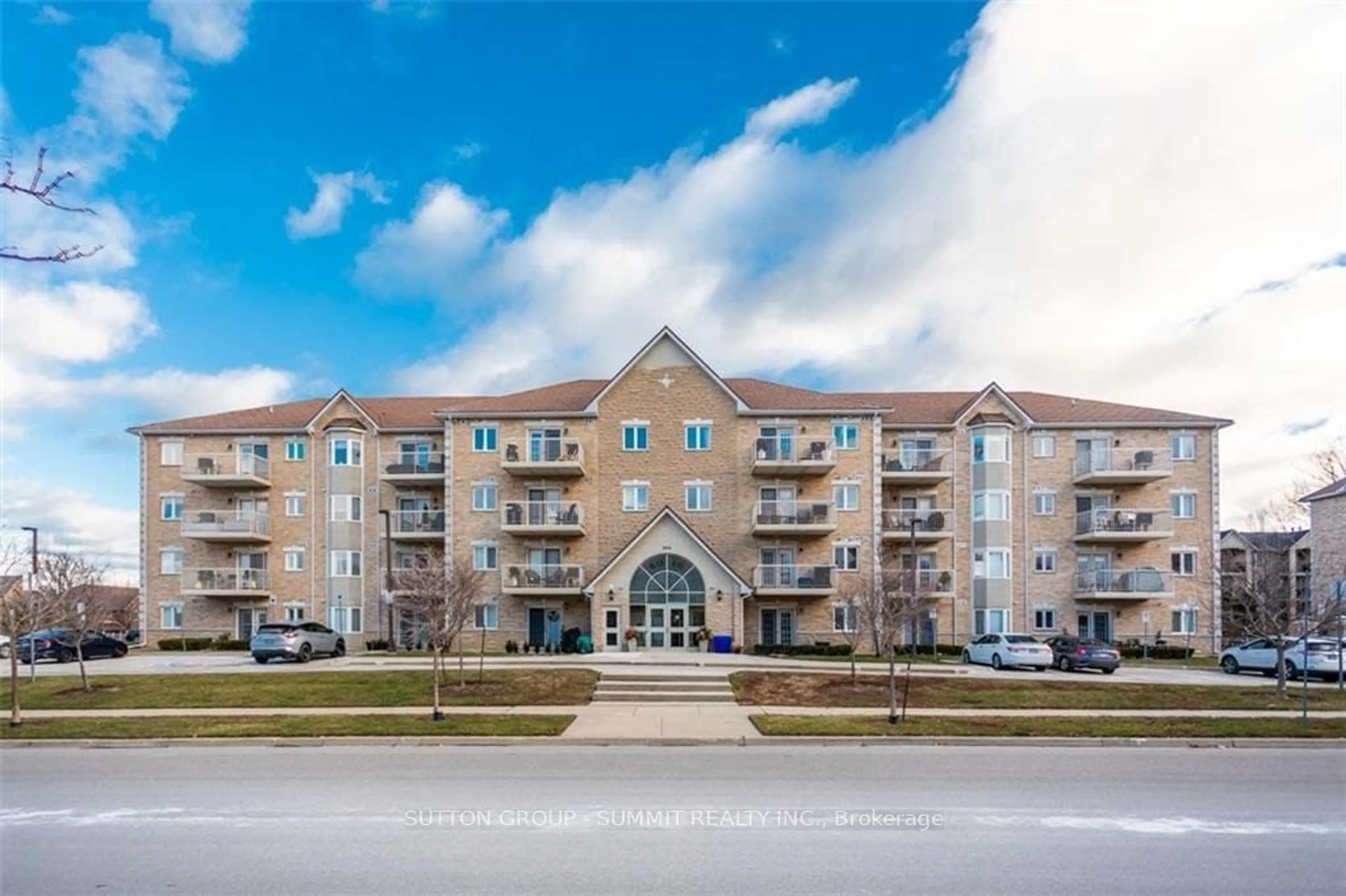 A pic from exterior of the house or condo for 4016 Kilmer Dr #111, Burlington Ontario L7M 5A7