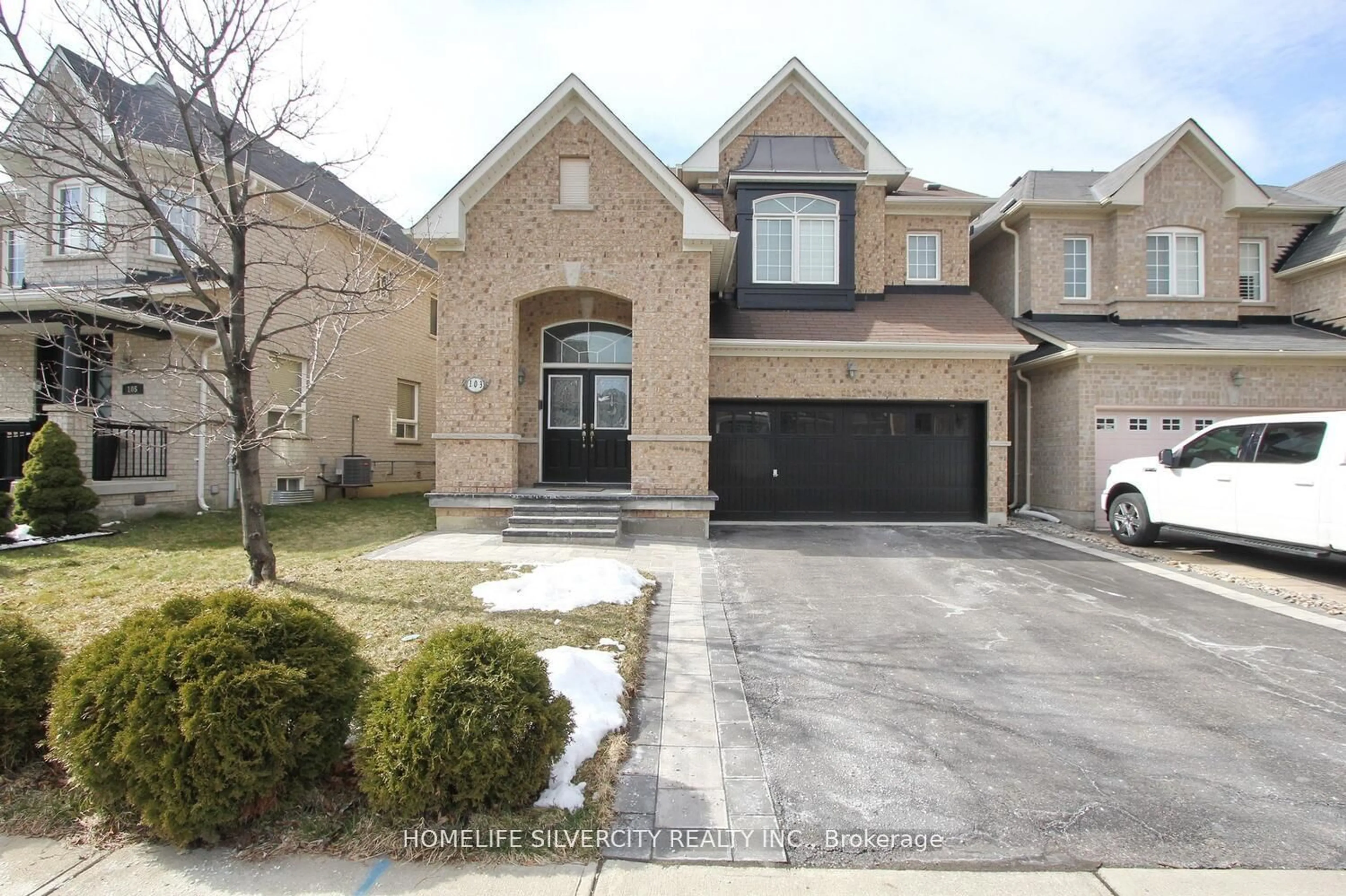 Home with brick exterior material for 103 Watsonbrook Dr, Brampton Ontario L6R 0R5
