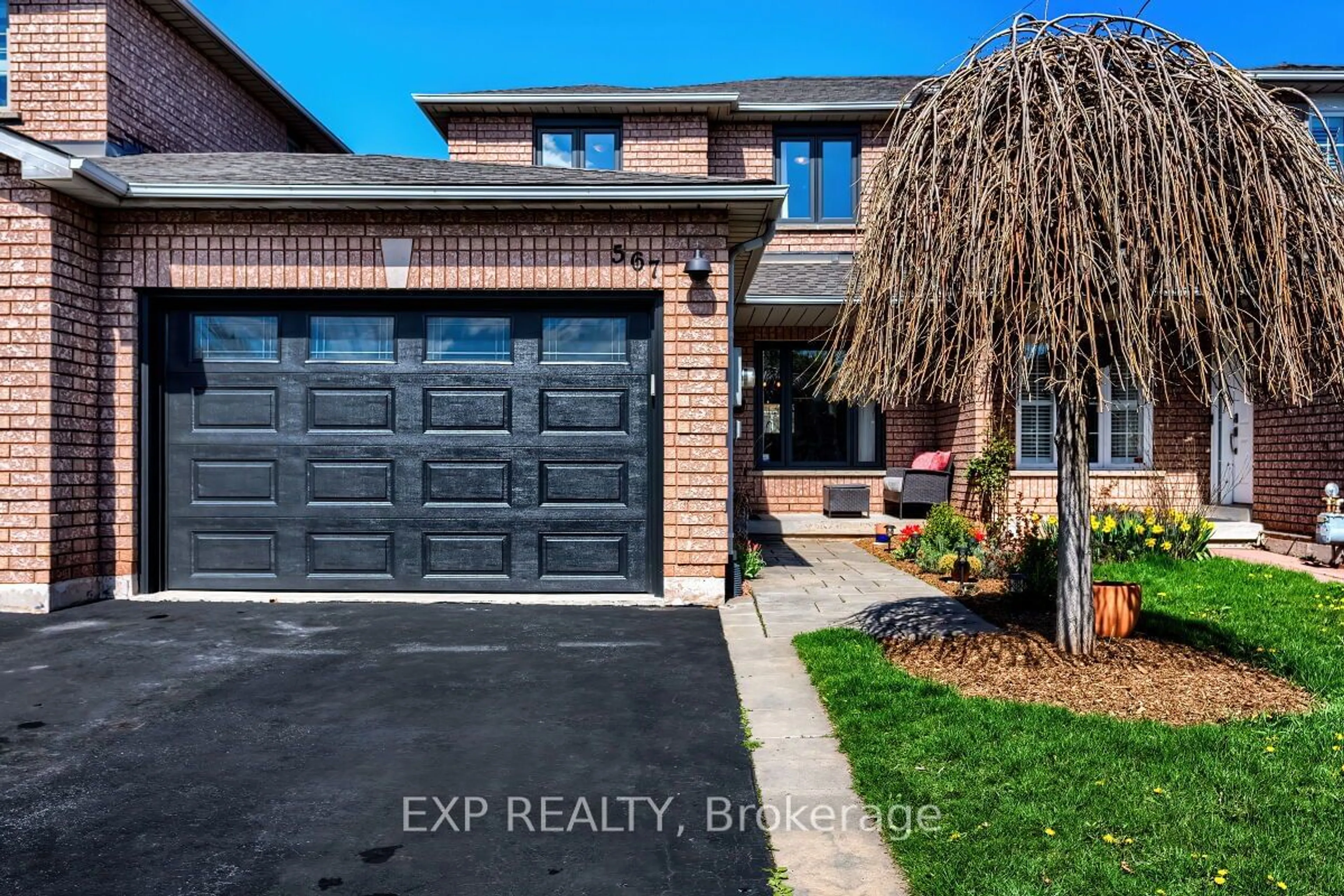 Home with brick exterior material for 567 Eliza Cres, Burlington Ontario L7L 6E2