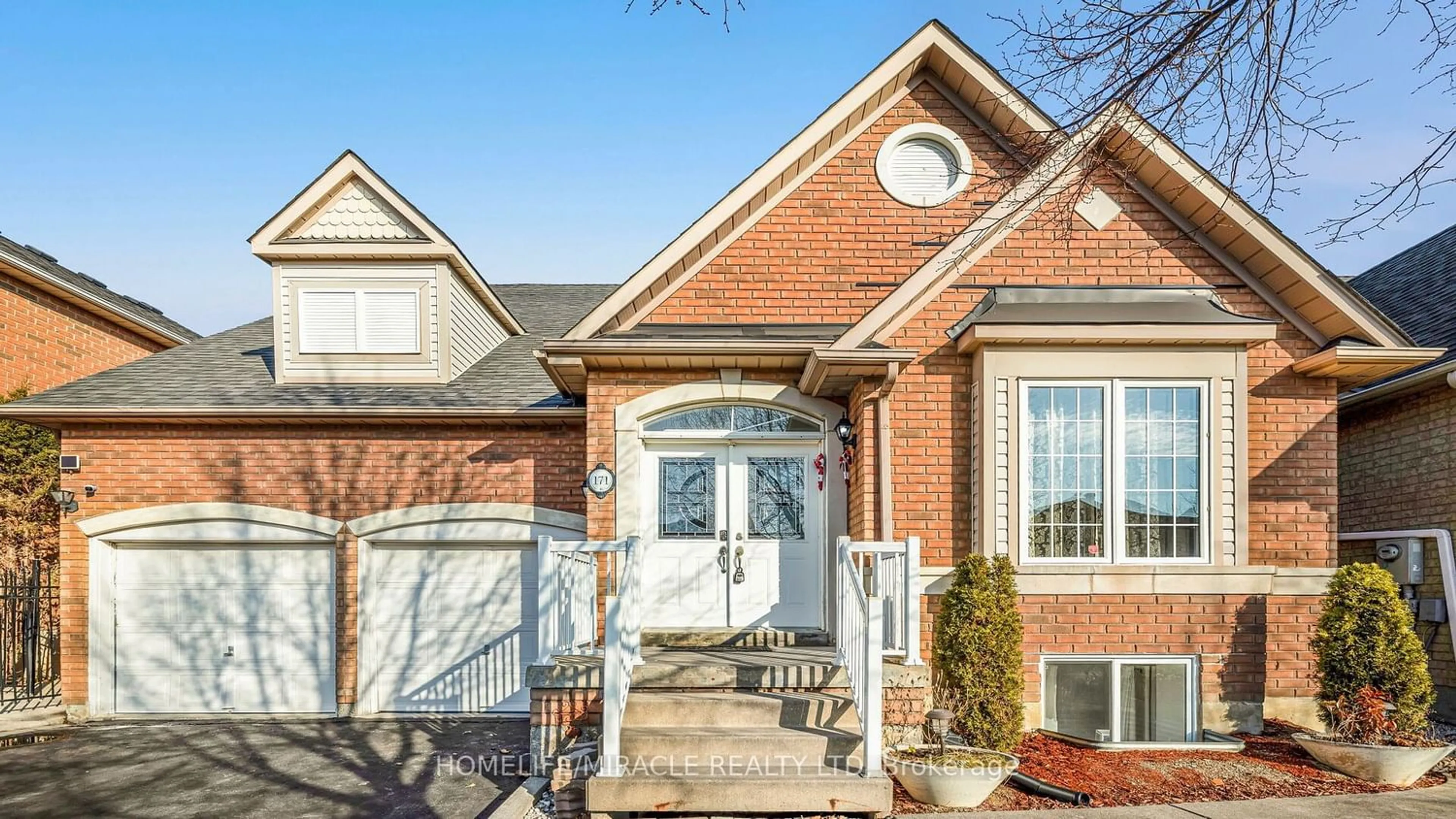 Home with brick exterior material for 171 Edenbrook Hill Dr, Brampton Ontario L7A 2C1