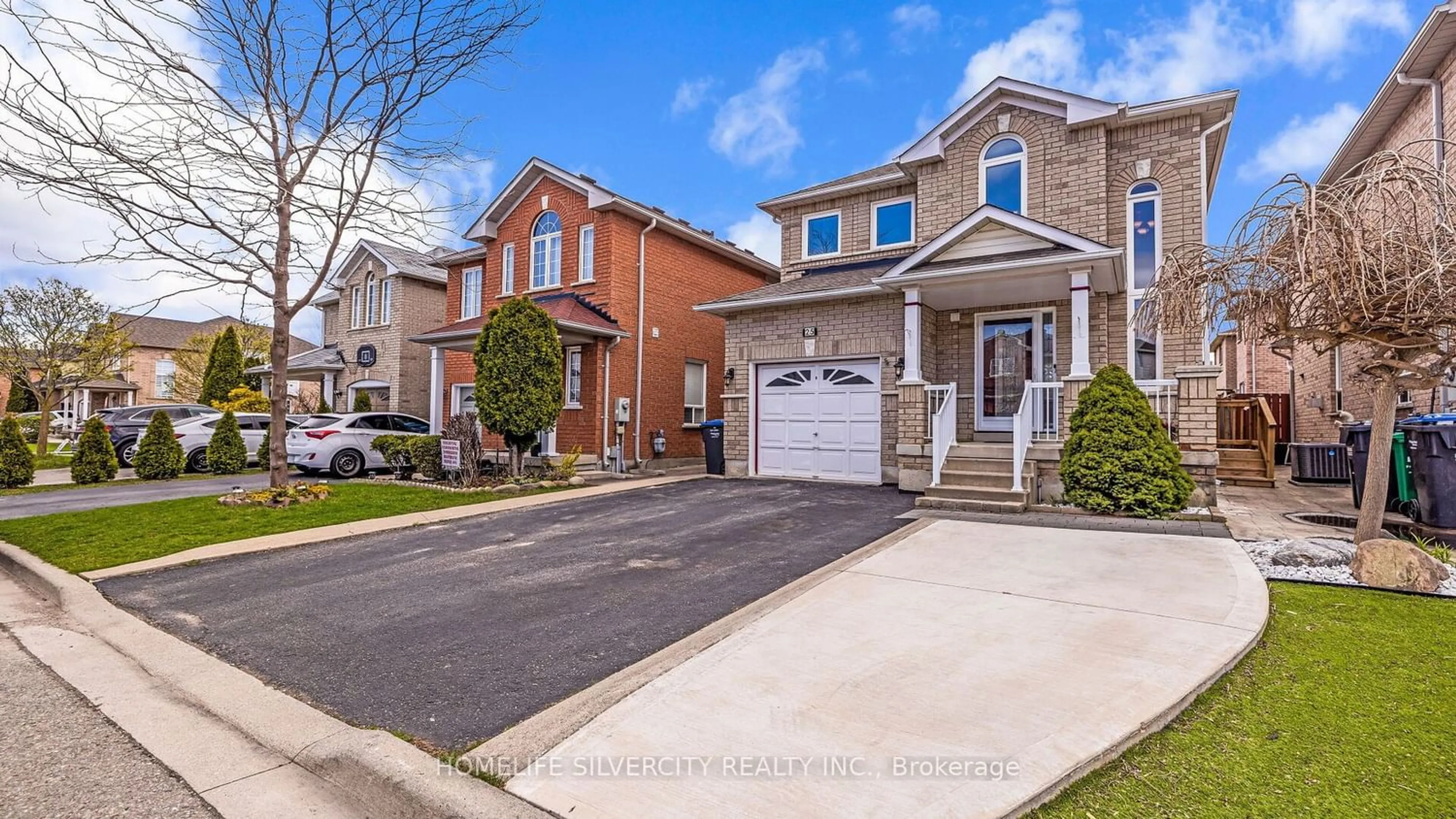 A pic from exterior of the house or condo for 25 Oakmeadow Dr, Brampton Ontario L7A 2M1