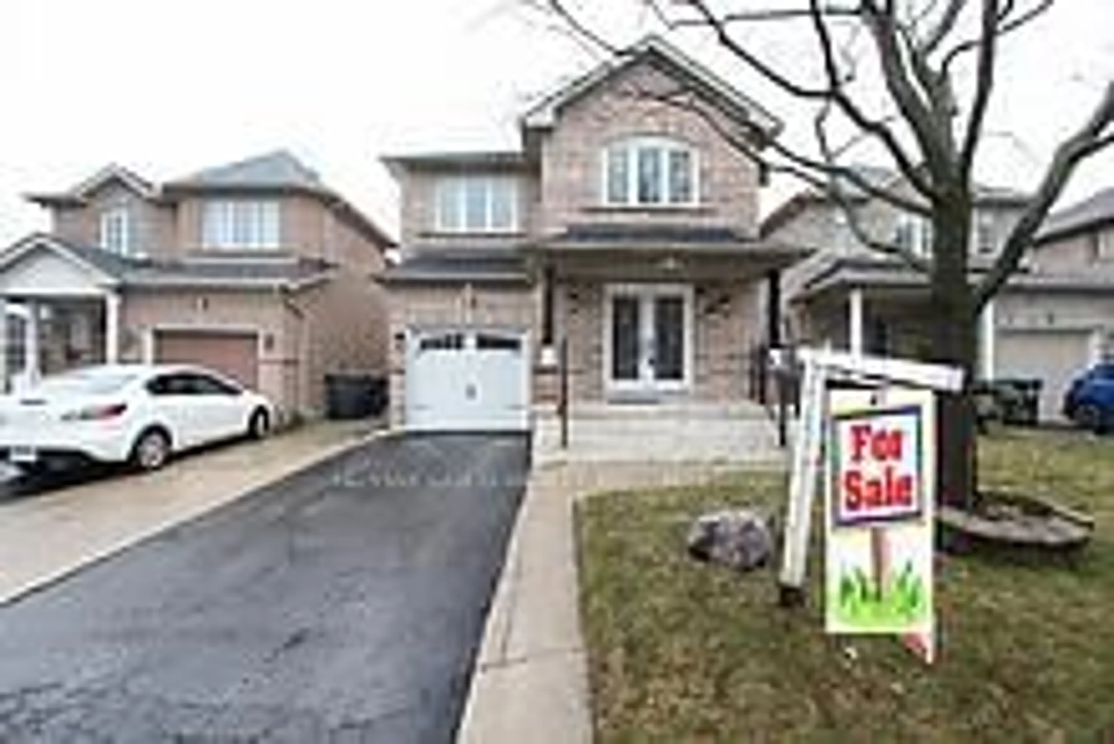 Frontside or backside of a home for 3 Oakmeadow Dr, Brampton Ontario L6A 2L7