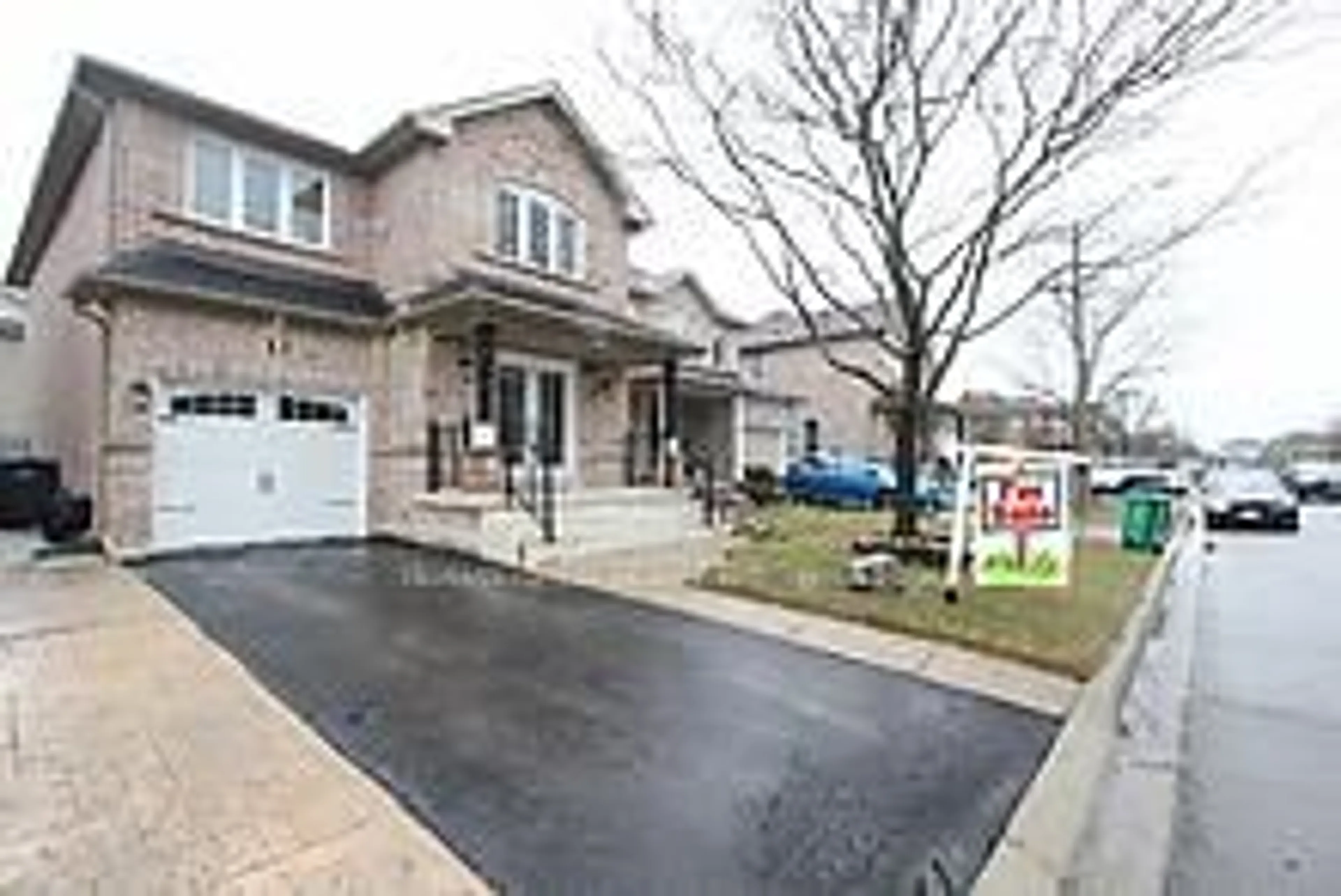 A pic from exterior of the house or condo for 3 Oakmeadow Dr, Brampton Ontario L6A 2L7