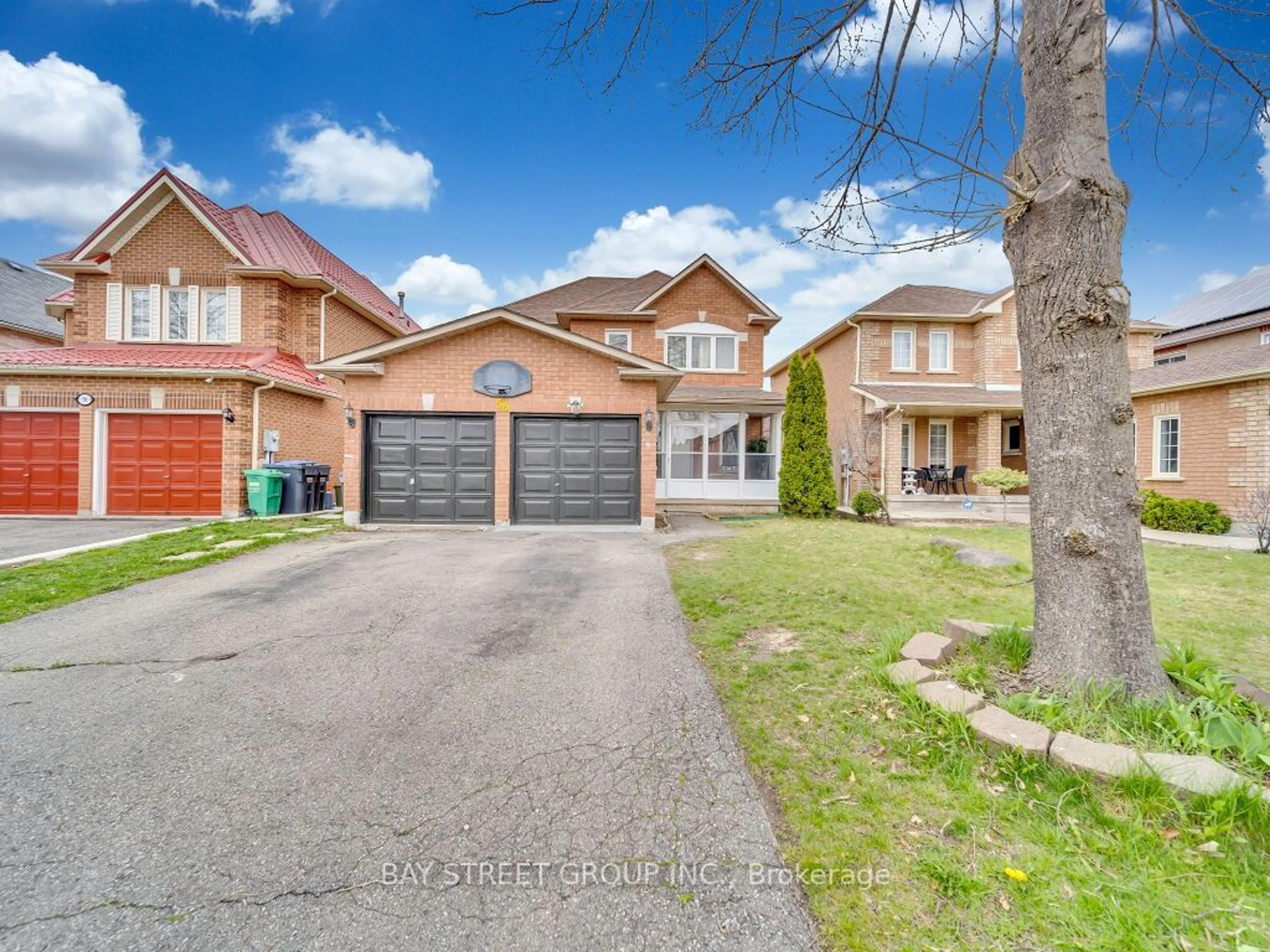 Frontside or backside of a home for 56 Hood Cres, Brampton Ontario L6Y 4S7