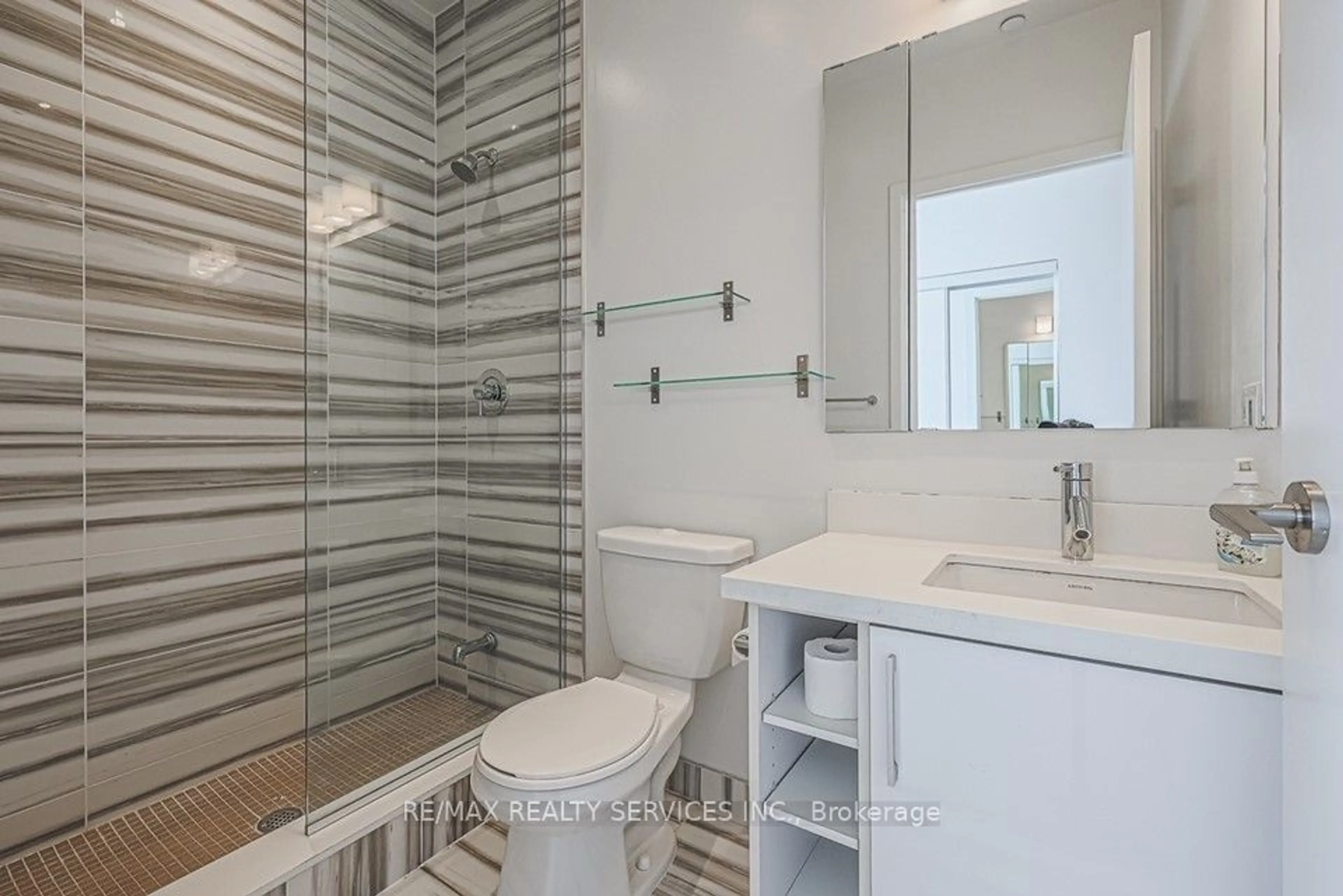 Bathroom for 2220 Lakeshore Blvd #Ph2, Toronto Ontario M8V 0C1