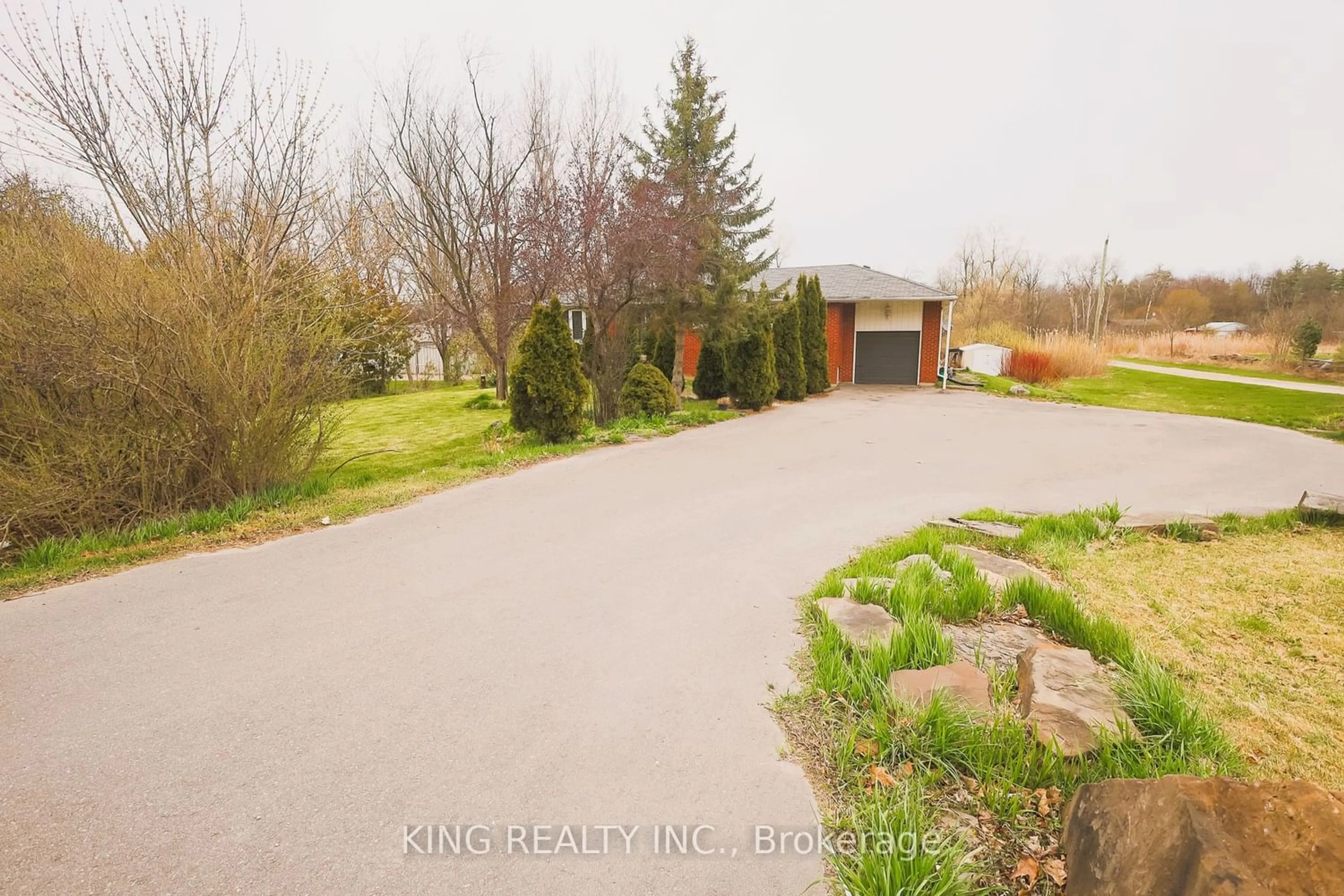 A pic from exterior of the house or condo, the fenced backyard for 8387 Guelph Line, Milton Ontario L0P 1B0