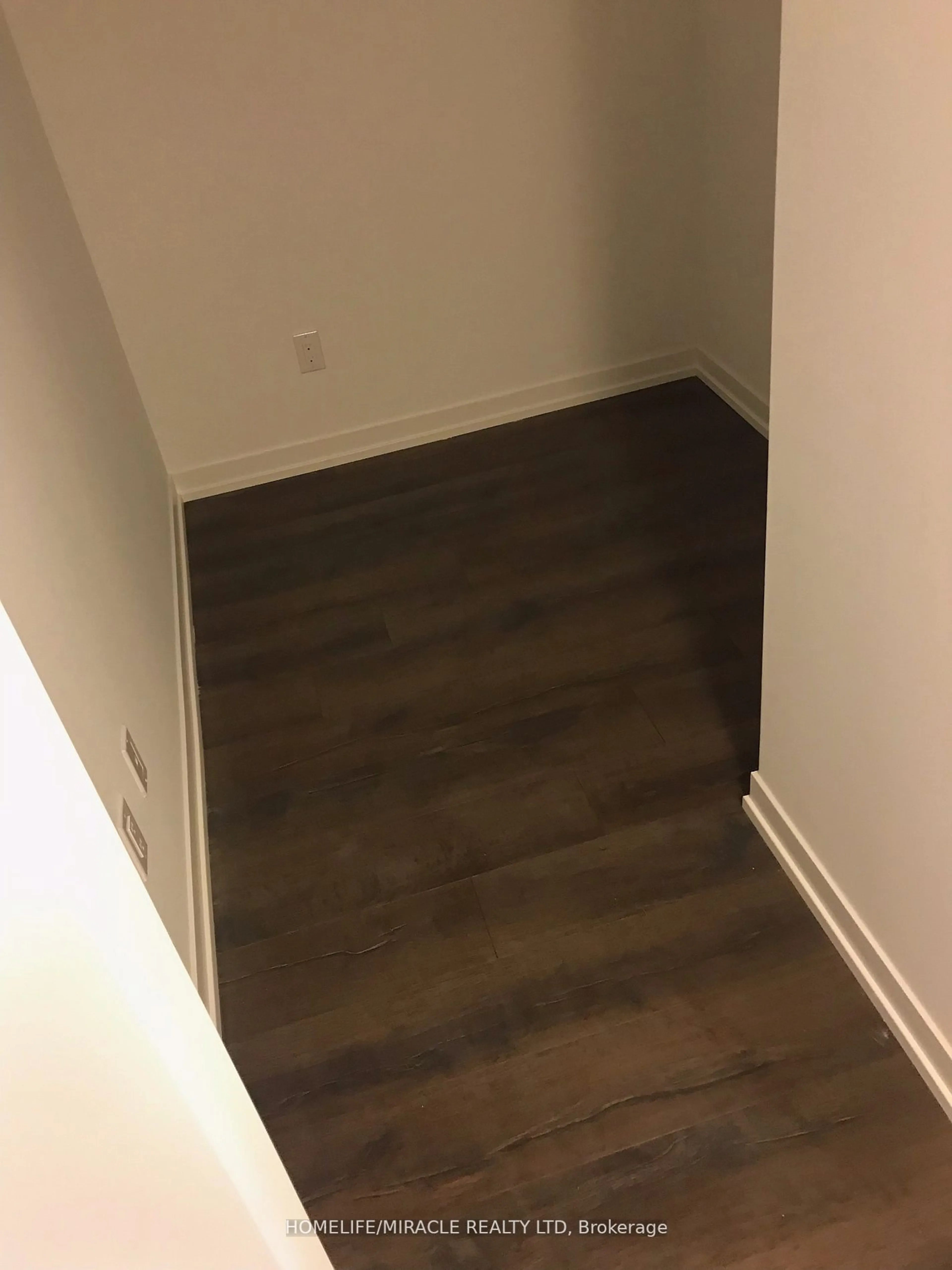 A pic of a room for 2520 Eglinton Ave #1303, Mississauga Ontario L5M 0Y4
