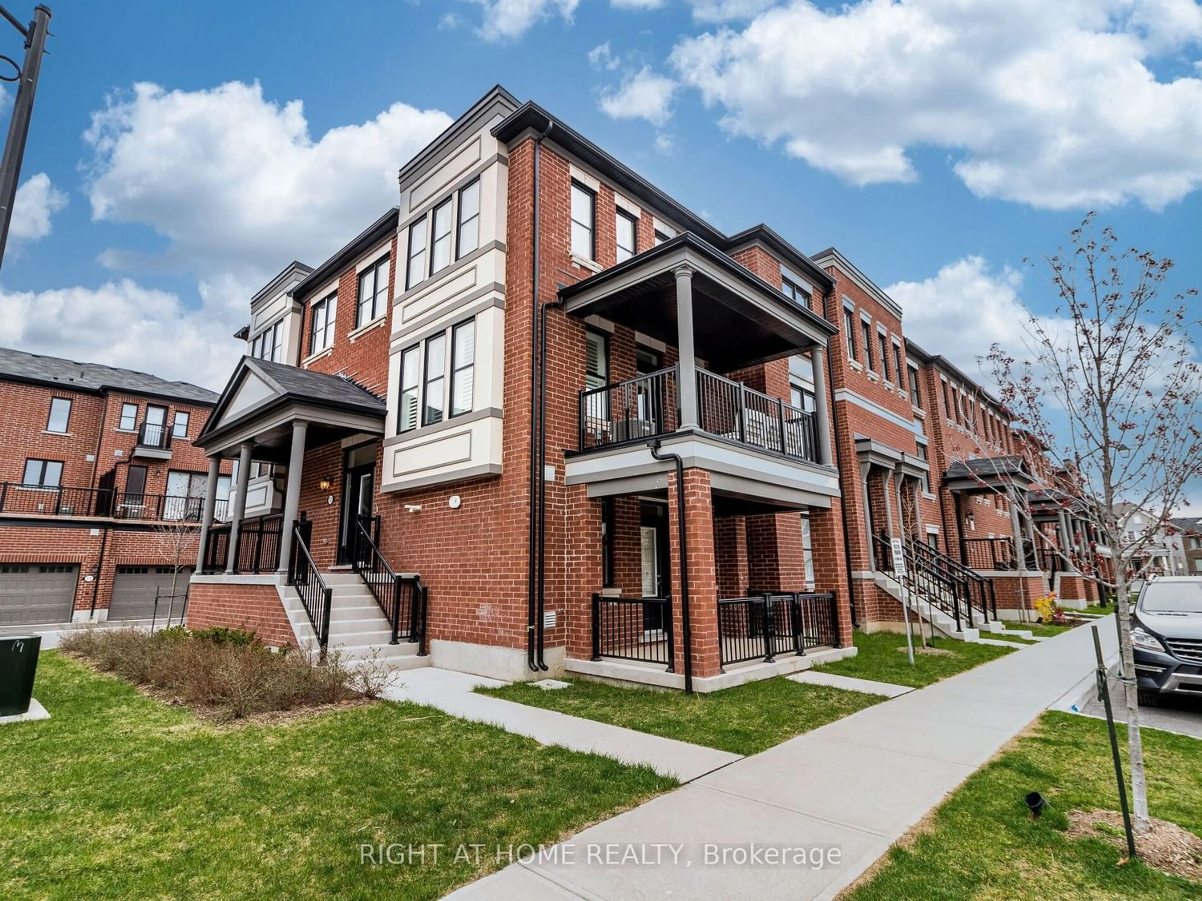 A pic from exterior of the house or condo for 975 Whitlock Ave #17, Milton Ontario L9E 1S9