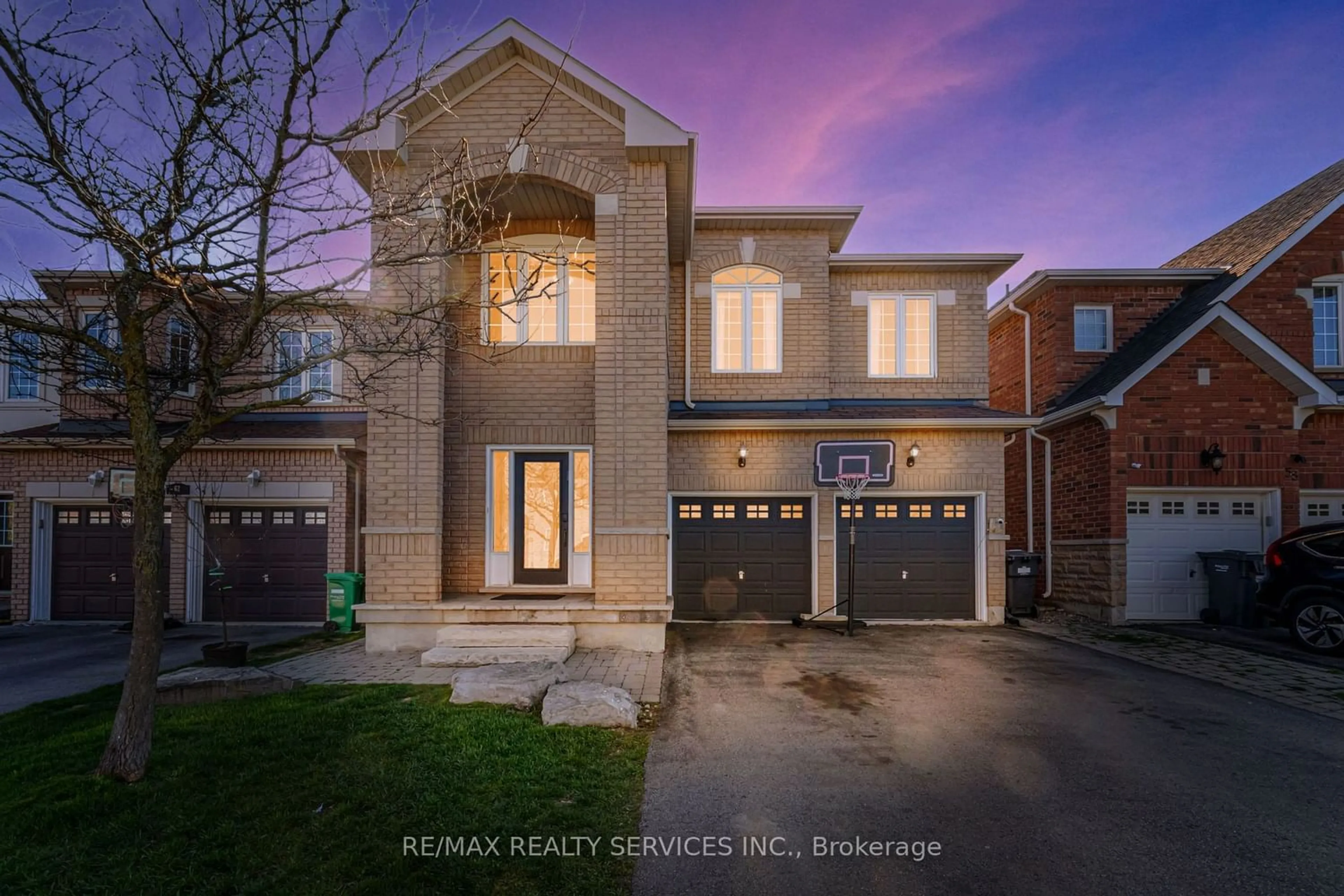 Home with brick exterior material for 60 Sir Jacobs Cres, Brampton Ontario L7A 3V2