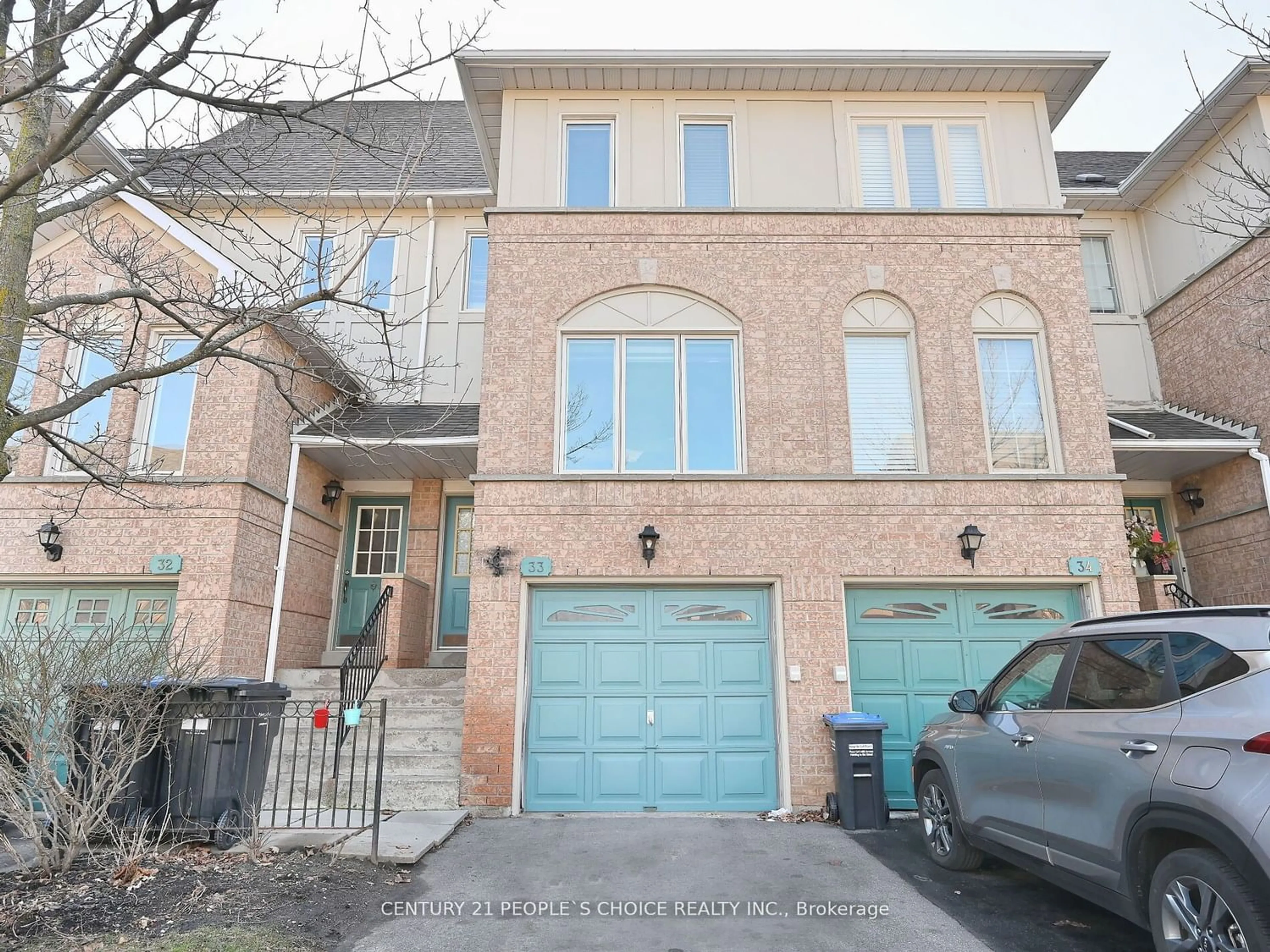 A pic from exterior of the house or condo for 1050 Bristol Rd #33, Mississauga Ontario L5V 2E8