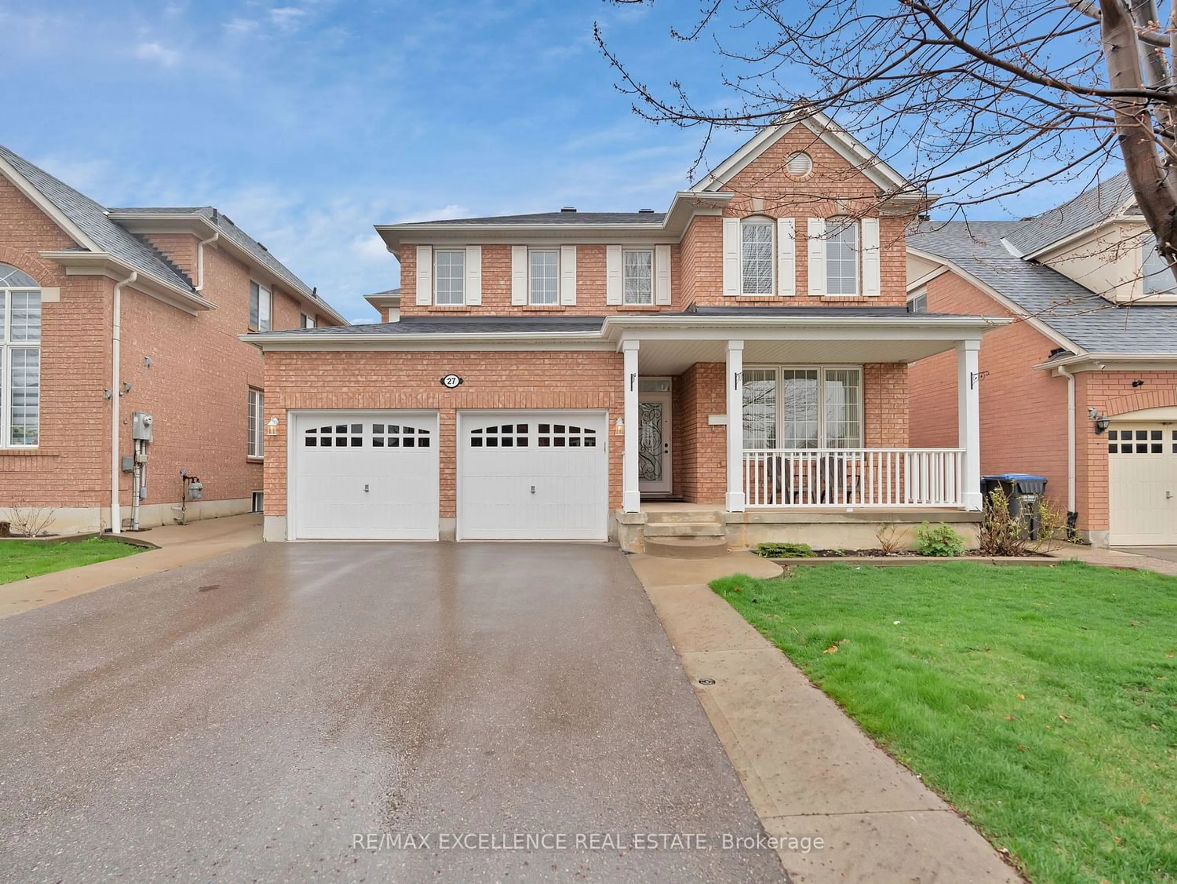 Frontside or backside of a home for 27 Dwyer Dr, Brampton Ontario L6S 6L2