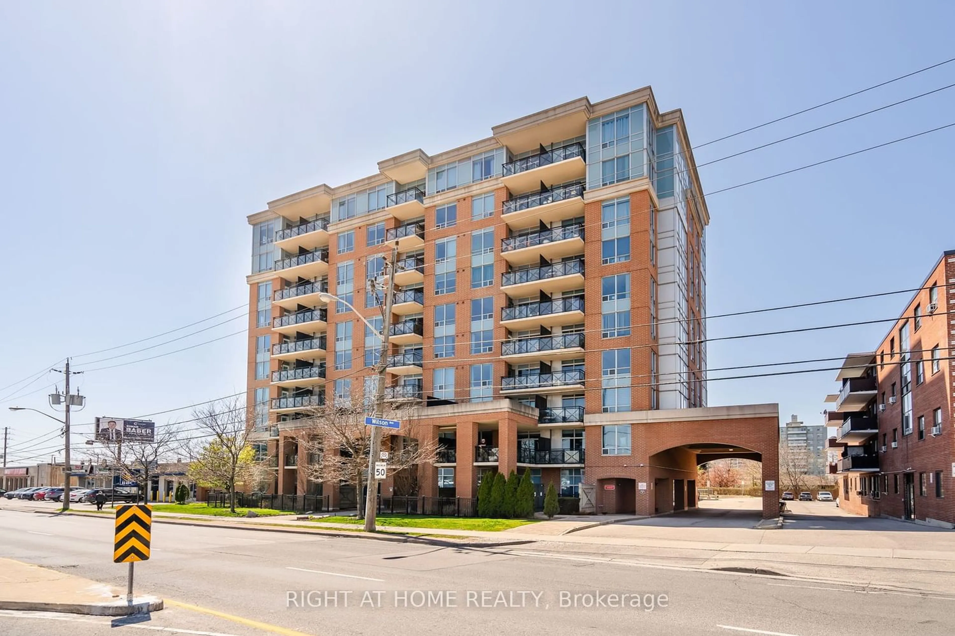 A pic from exterior of the house or condo for 2772 Keele St #402, Toronto Ontario M3M 0A3