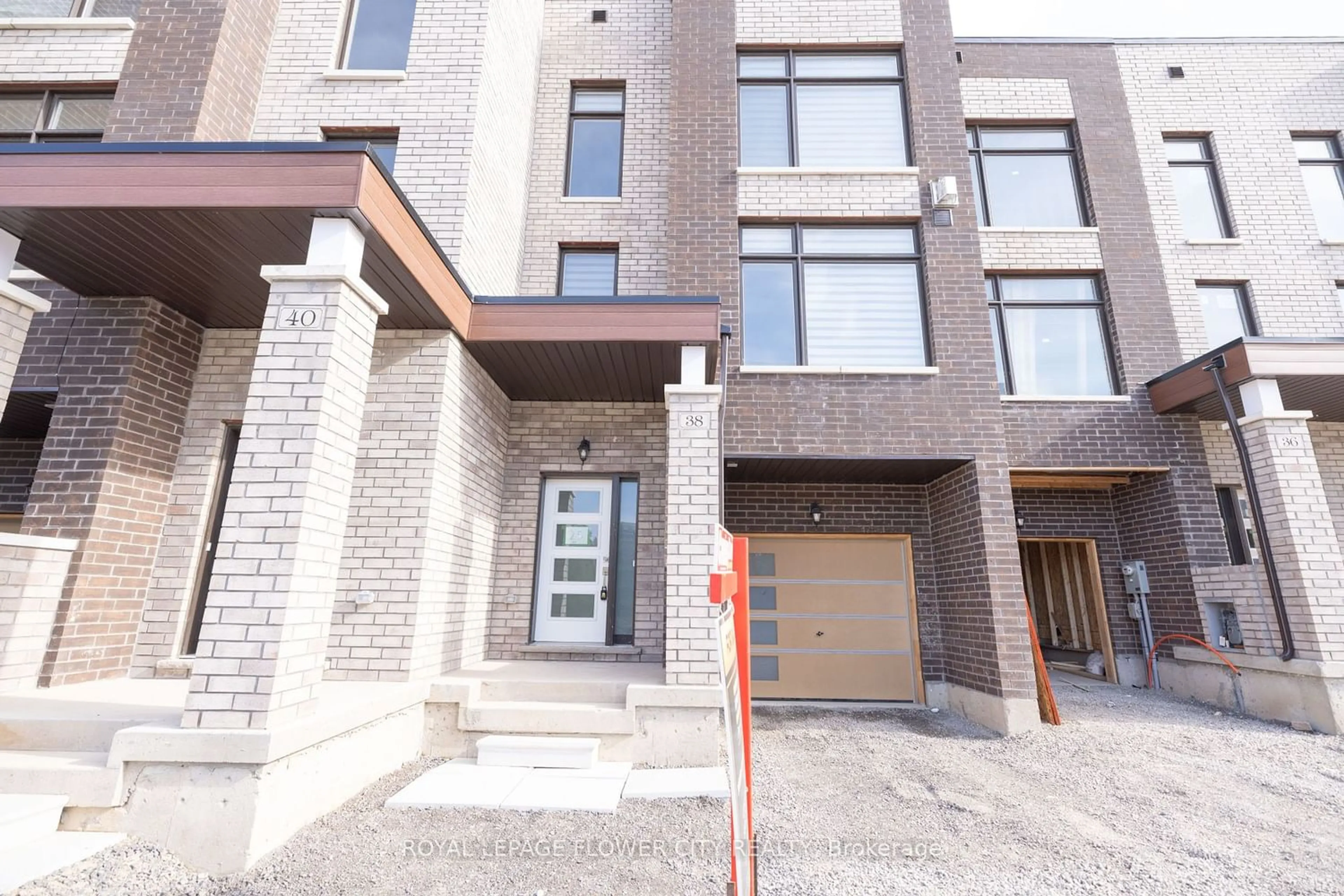 A pic from exterior of the house or condo for 38 Queenpost Dr, Brampton Ontario L6Y 6L2