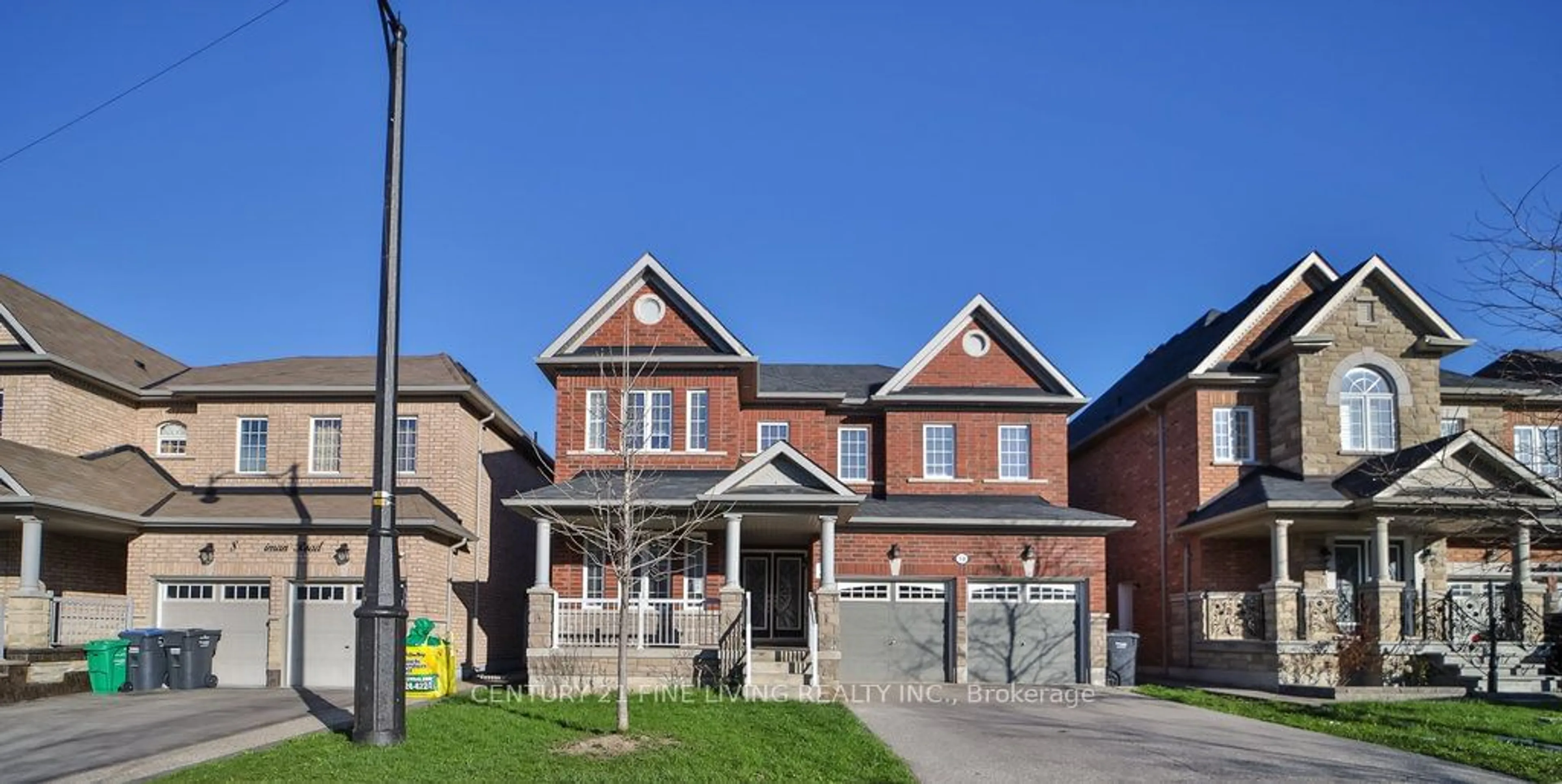 Home with brick exterior material for 10 Godliman Rd, Brampton Ontario L6X 3C2
