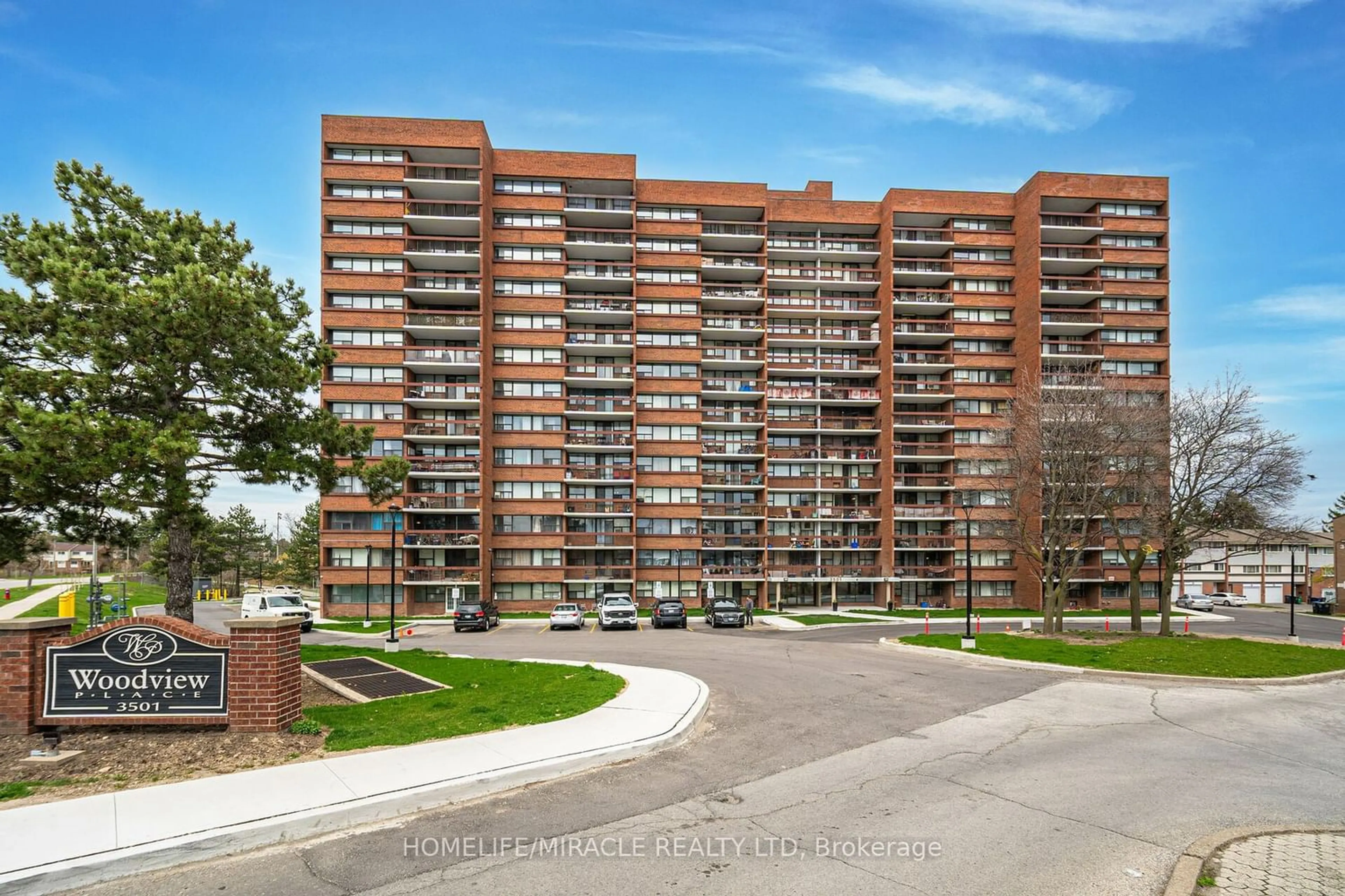 A pic from exterior of the house or condo for 3501 Glen Erin Dr #605, Mississauga Ontario L5L 2E9