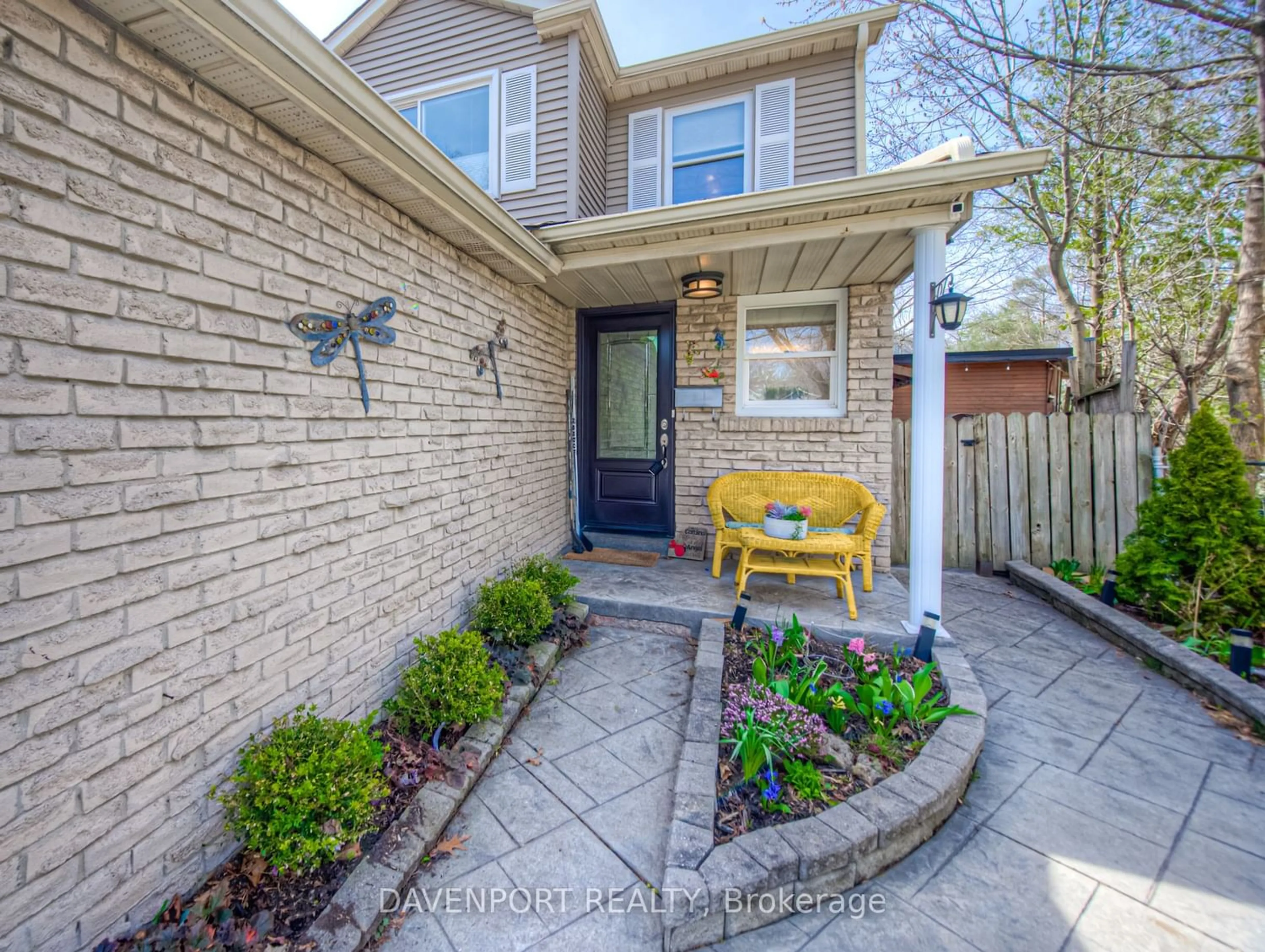 Home with brick exterior material for 2681 Romark Mews, Mississauga Ontario L5L 2Z4