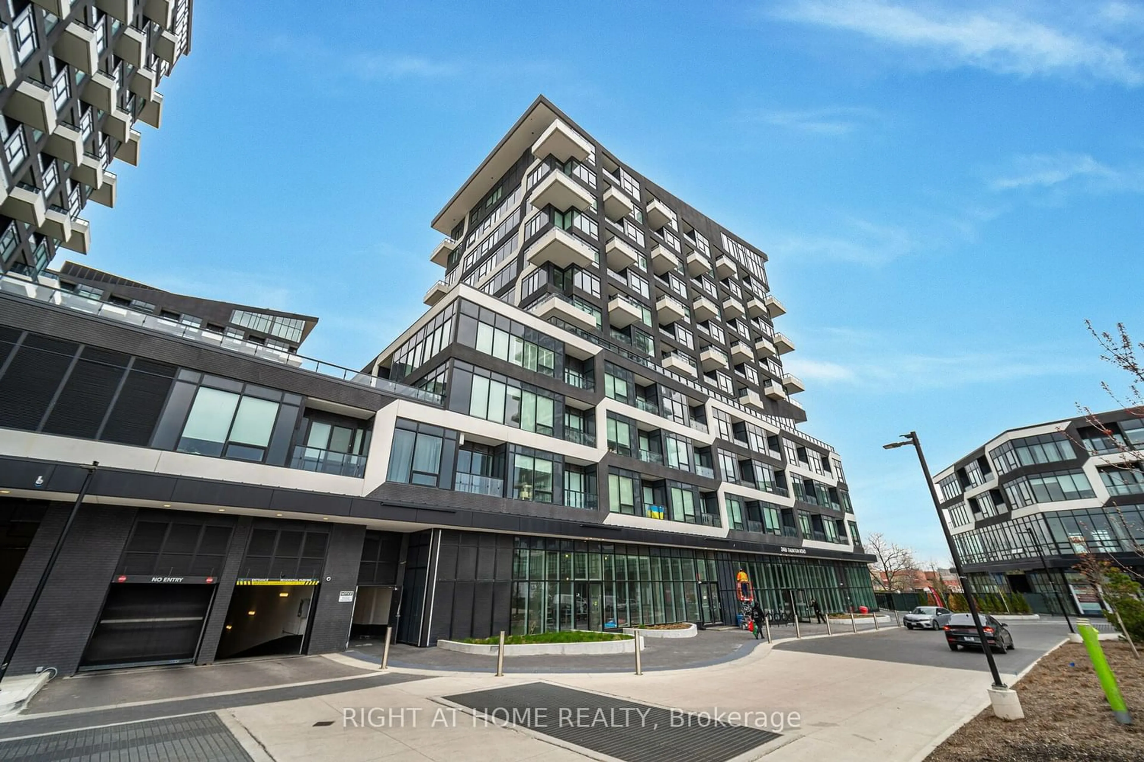 A pic from exterior of the house or condo for 2485 Taunton Rd #231, Oakville Ontario L6H 3R8