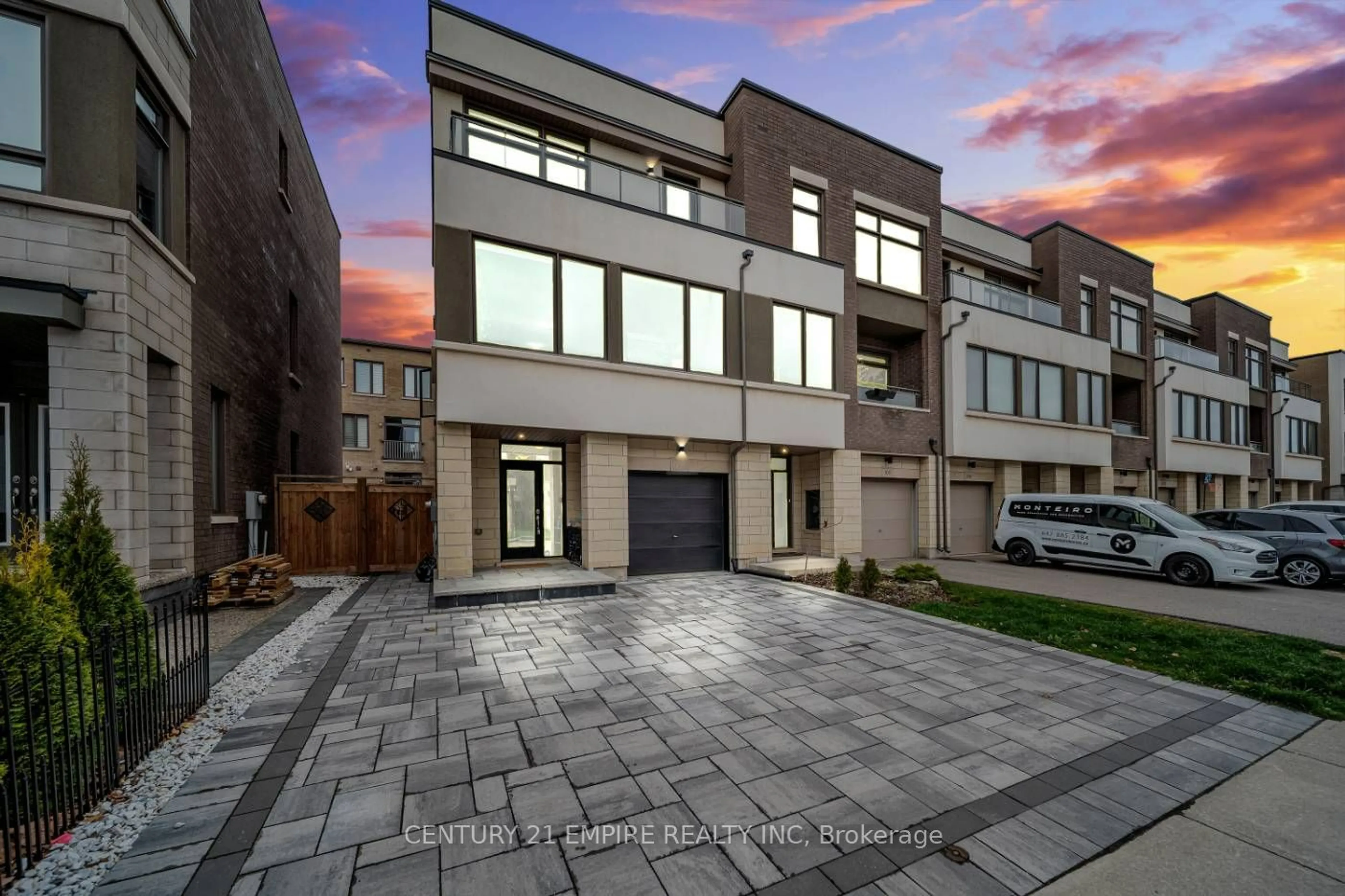 A pic from exterior of the house or condo for 310 Squire Cres, Oakville Ontario L6H 0L9