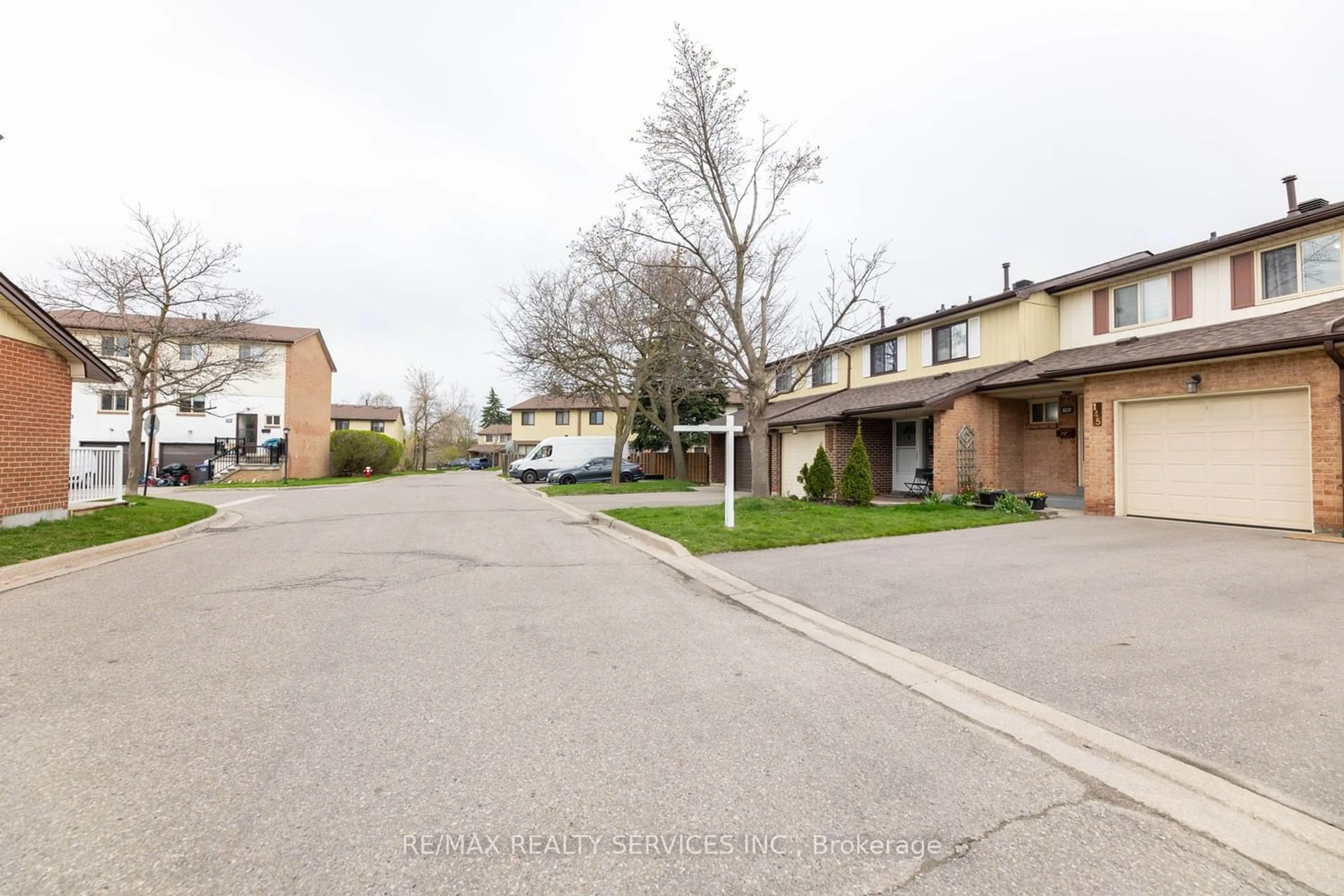Street view for 145 Baronwood Crt, Brampton Ontario L6V 3H8