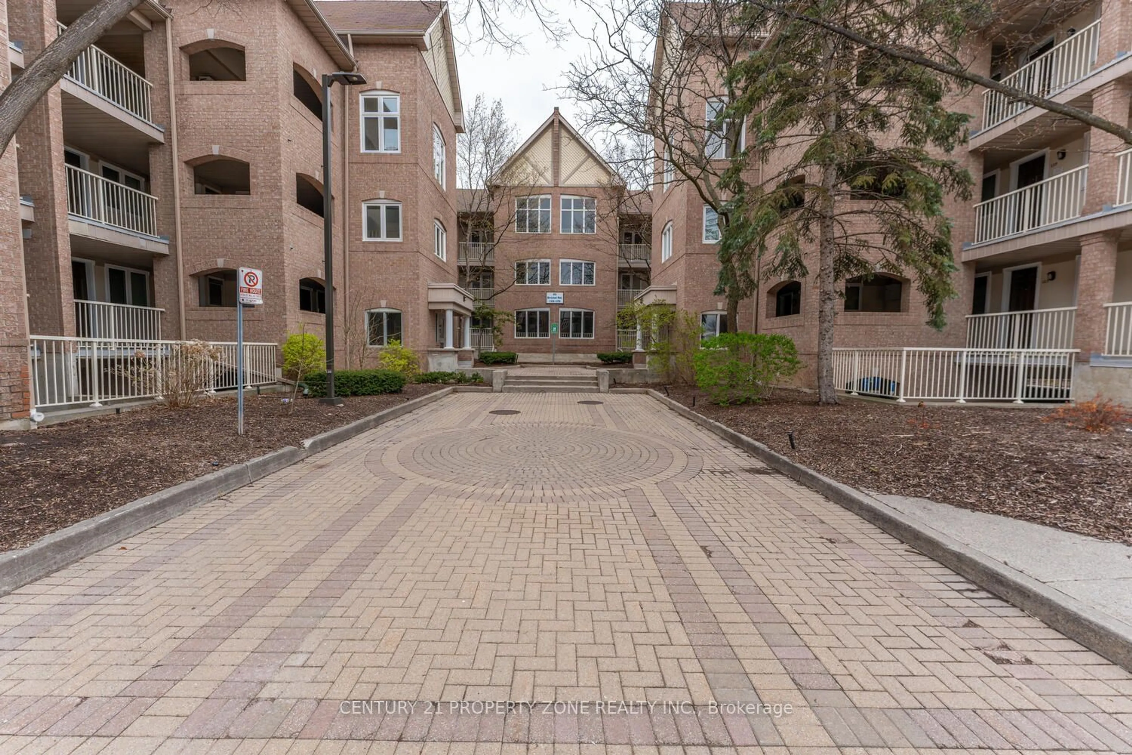 A pic from exterior of the house or condo for 85 Bristol Rd #139, Mississauga Ontario L4Z 3N8