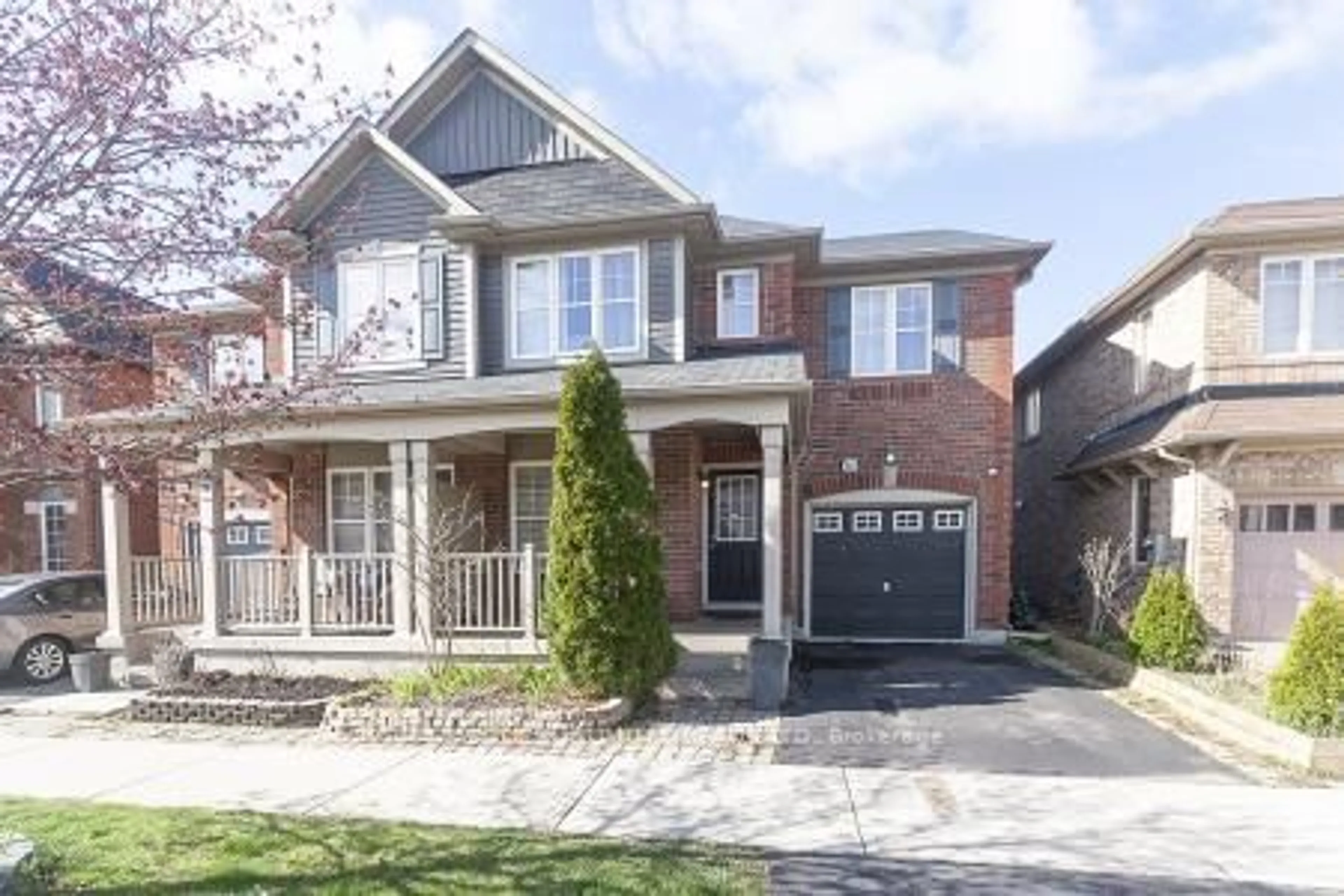 Home with brick exterior material for 912 Scott Blvd, Milton Ontario L9T 7C5