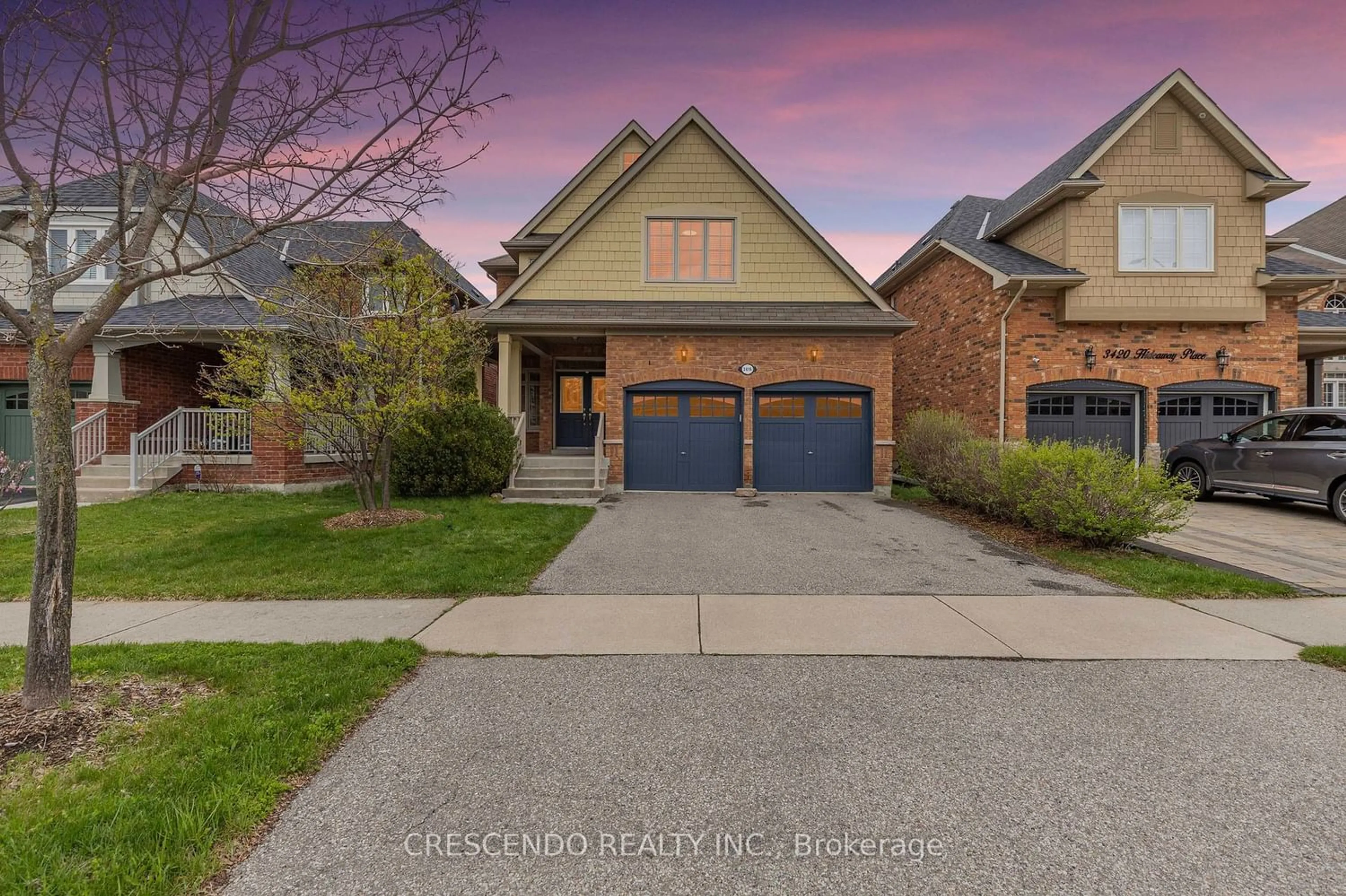 Frontside or backside of a home for 3416 Hideaway Pl, Mississauga Ontario L5M 0A7