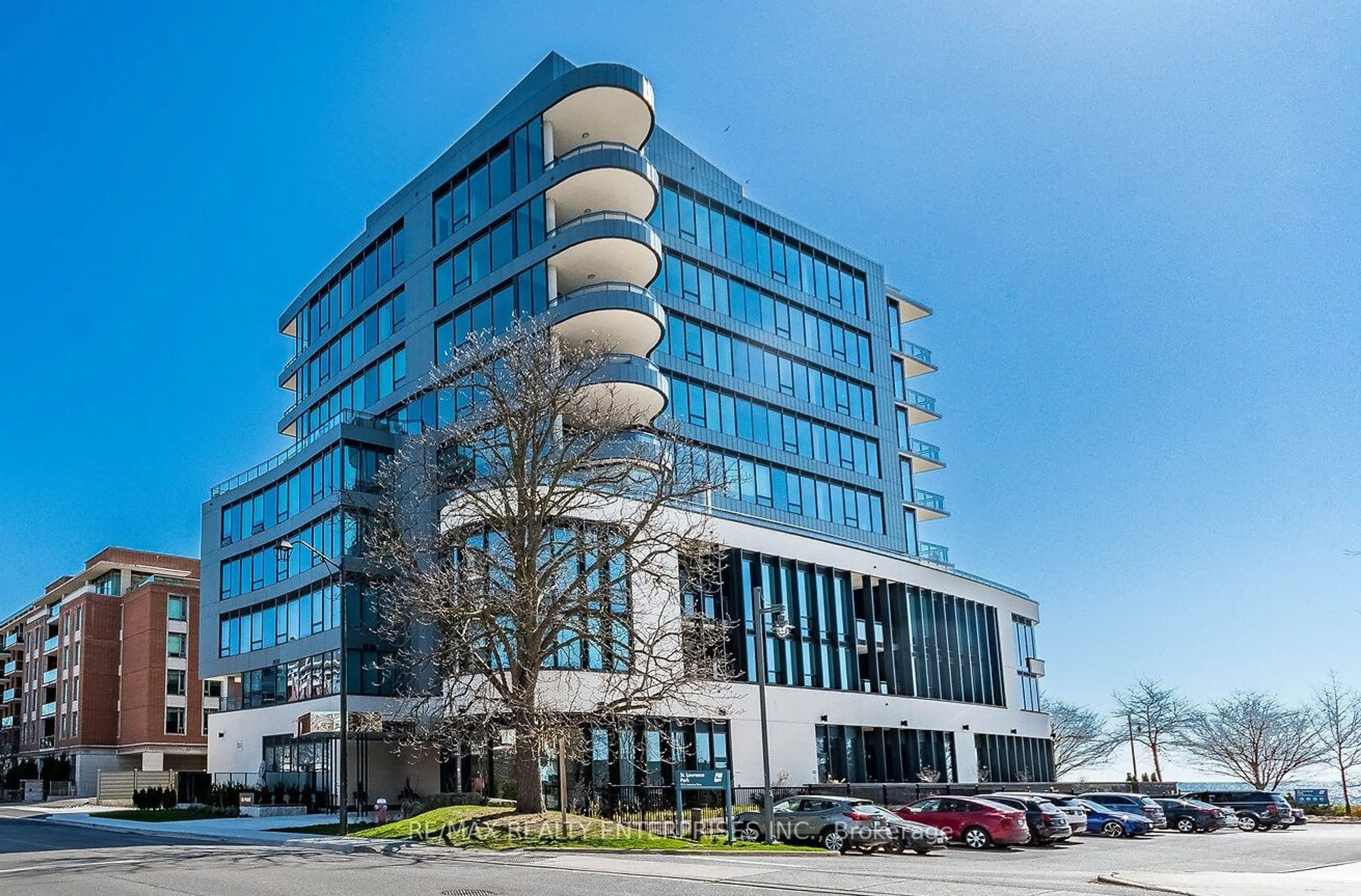 Outside view for 55 Port St #202, Mississauga Ontario L5G 4P3