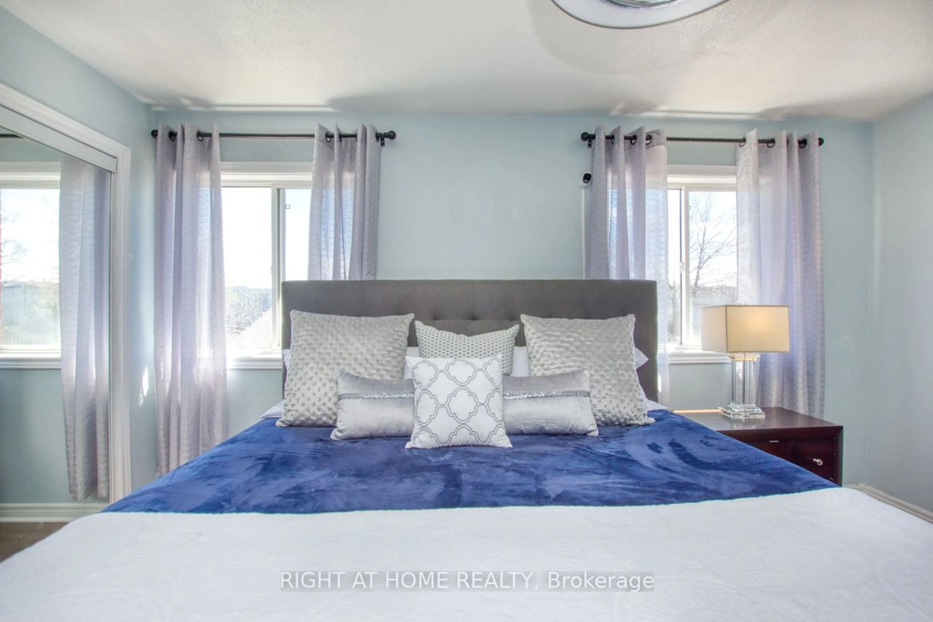 Bedroom, carpet floors for 102 Grapevine Rd, Caledon Ontario L7E 2M6