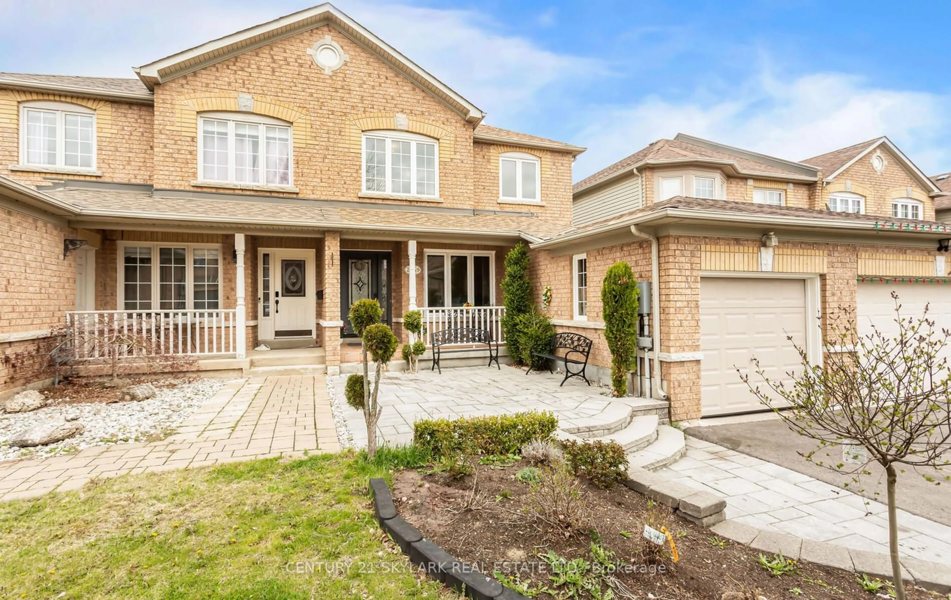 Home with brick exterior material for 2969 Glover Lane, Burlington Ontario L7H 4K7