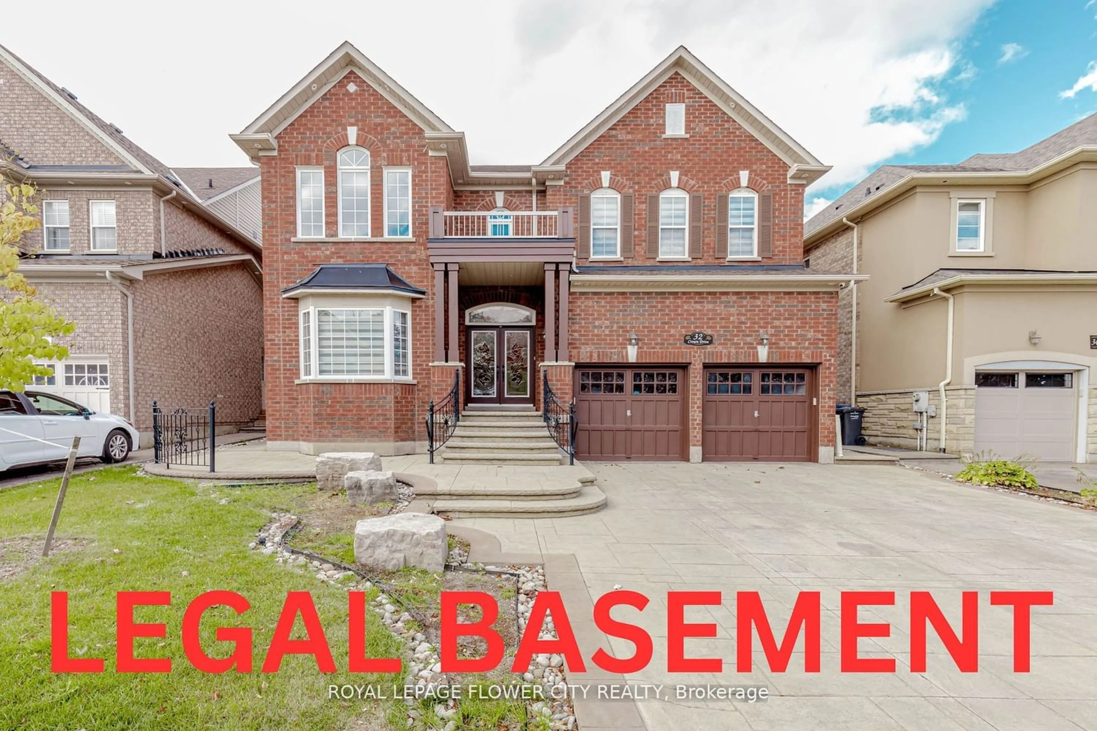 Home with brick exterior material for 32 Crown Dr, Brampton Ontario L6P 2G5