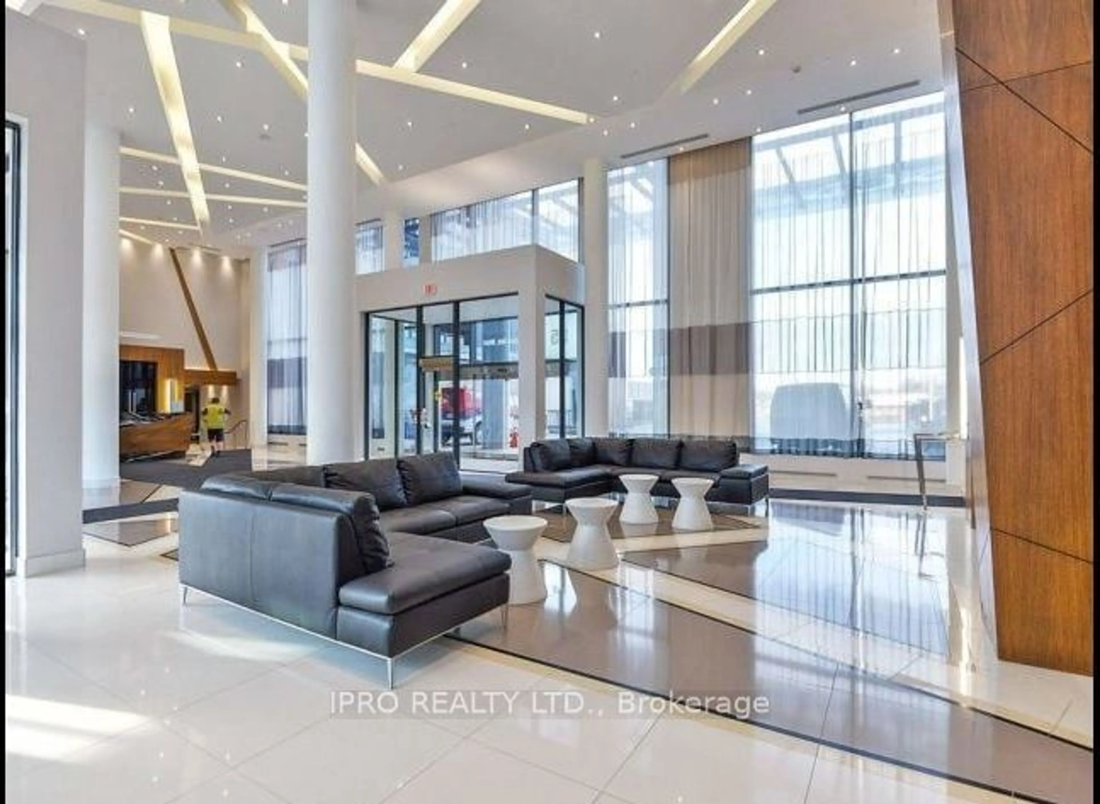 Indoor lobby for 75 Eglinton Ave #106, Mississauga Ontario L5R 0E5