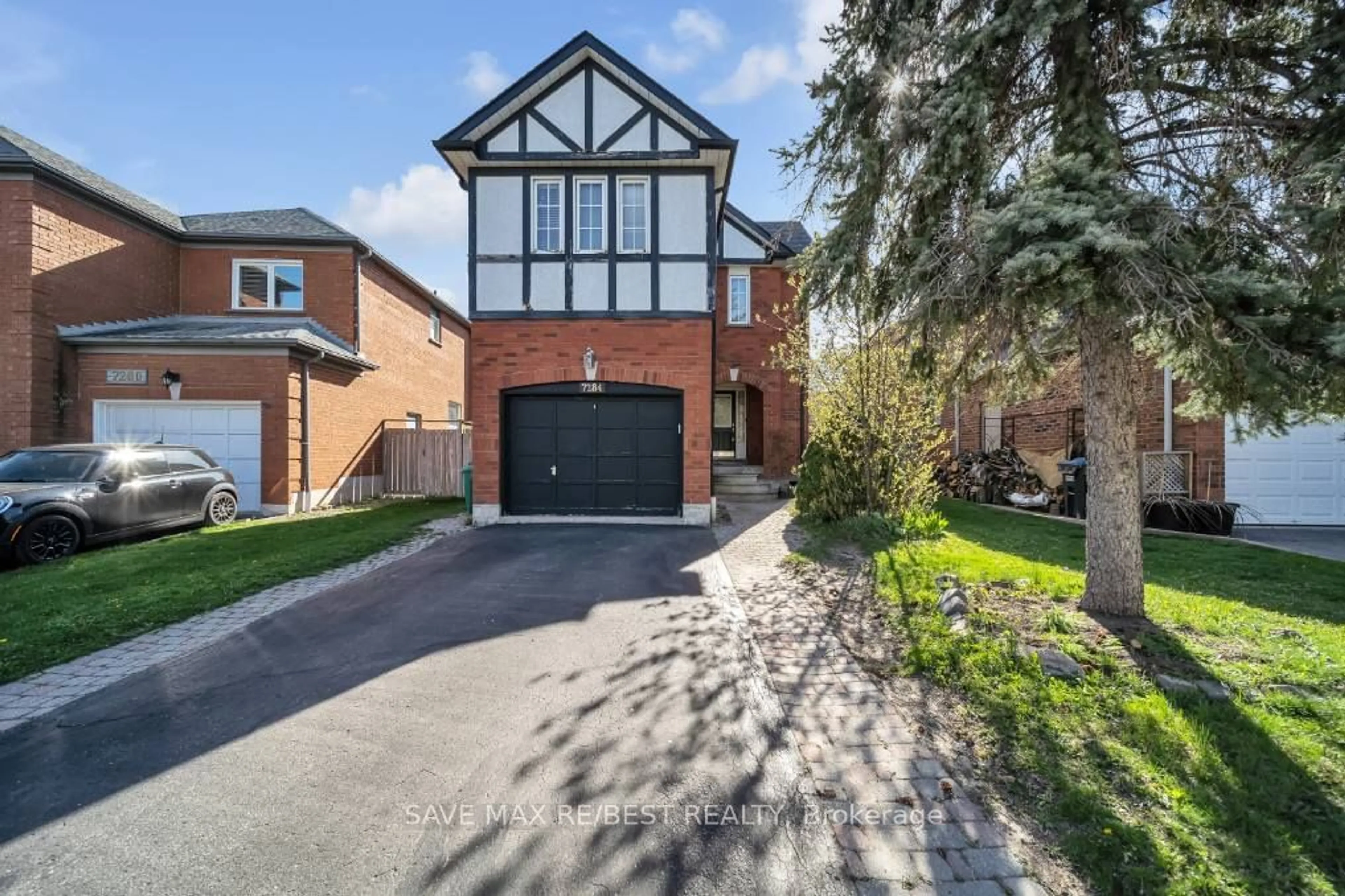 Home with brick exterior material for 7284 Seabreeze Dr, Mississauga Ontario L5N 6K6
