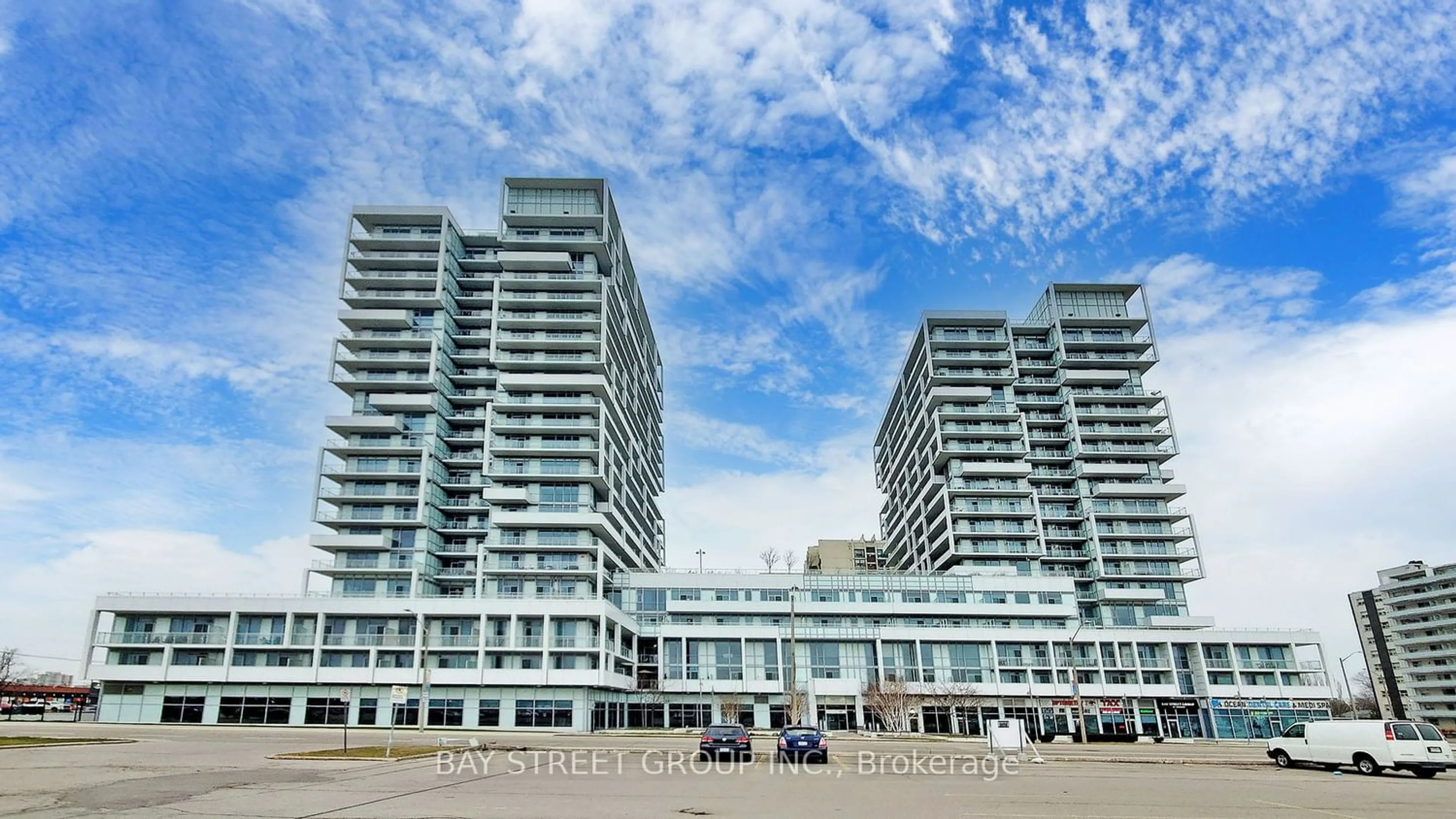 A pic from exterior of the house or condo for 55 Speers Rd #509, Oakville Ontario L6K 0H9