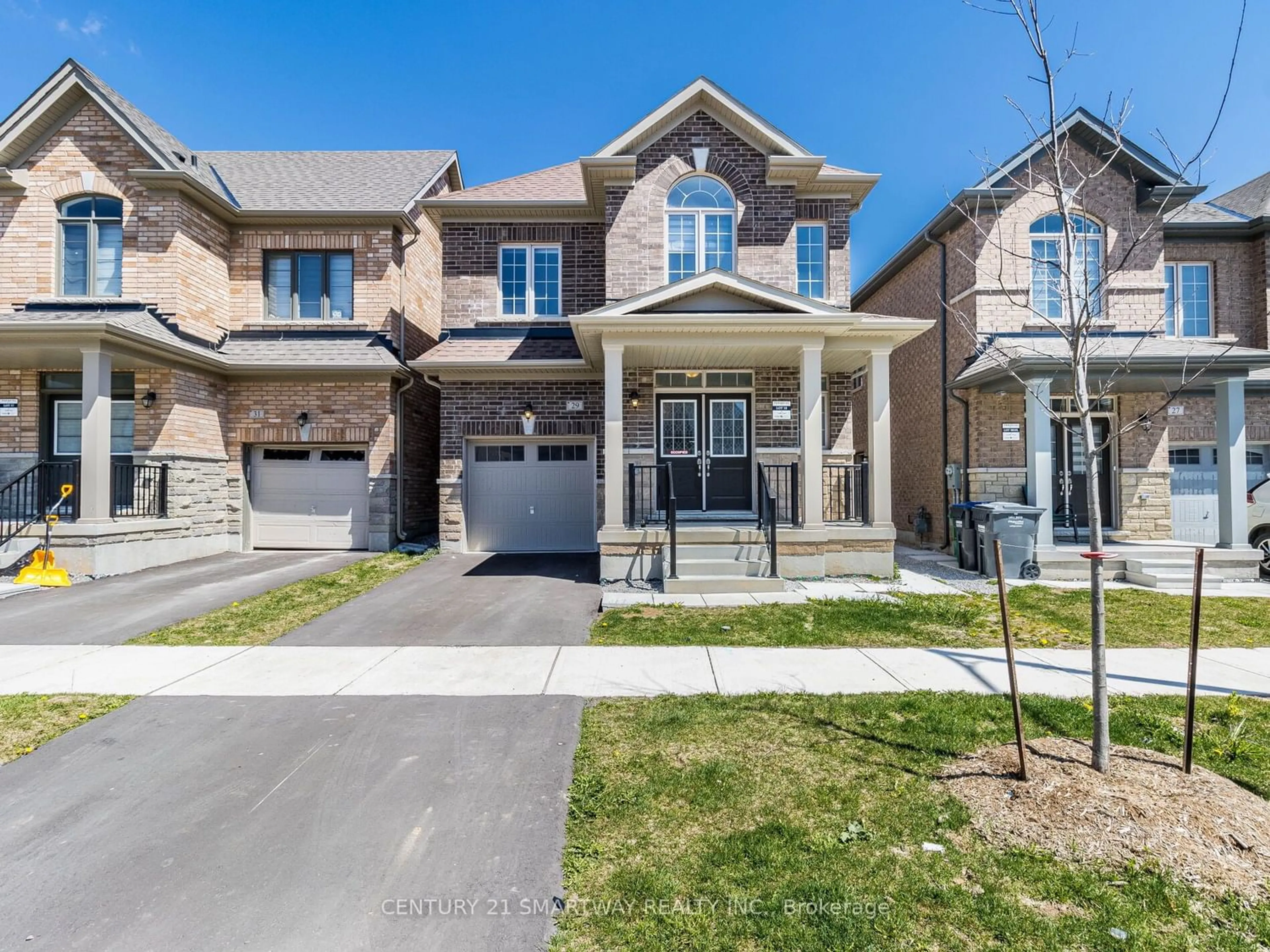 Home with brick exterior material for 29 Truffle Crt, Brampton Ontario L7A 0C4