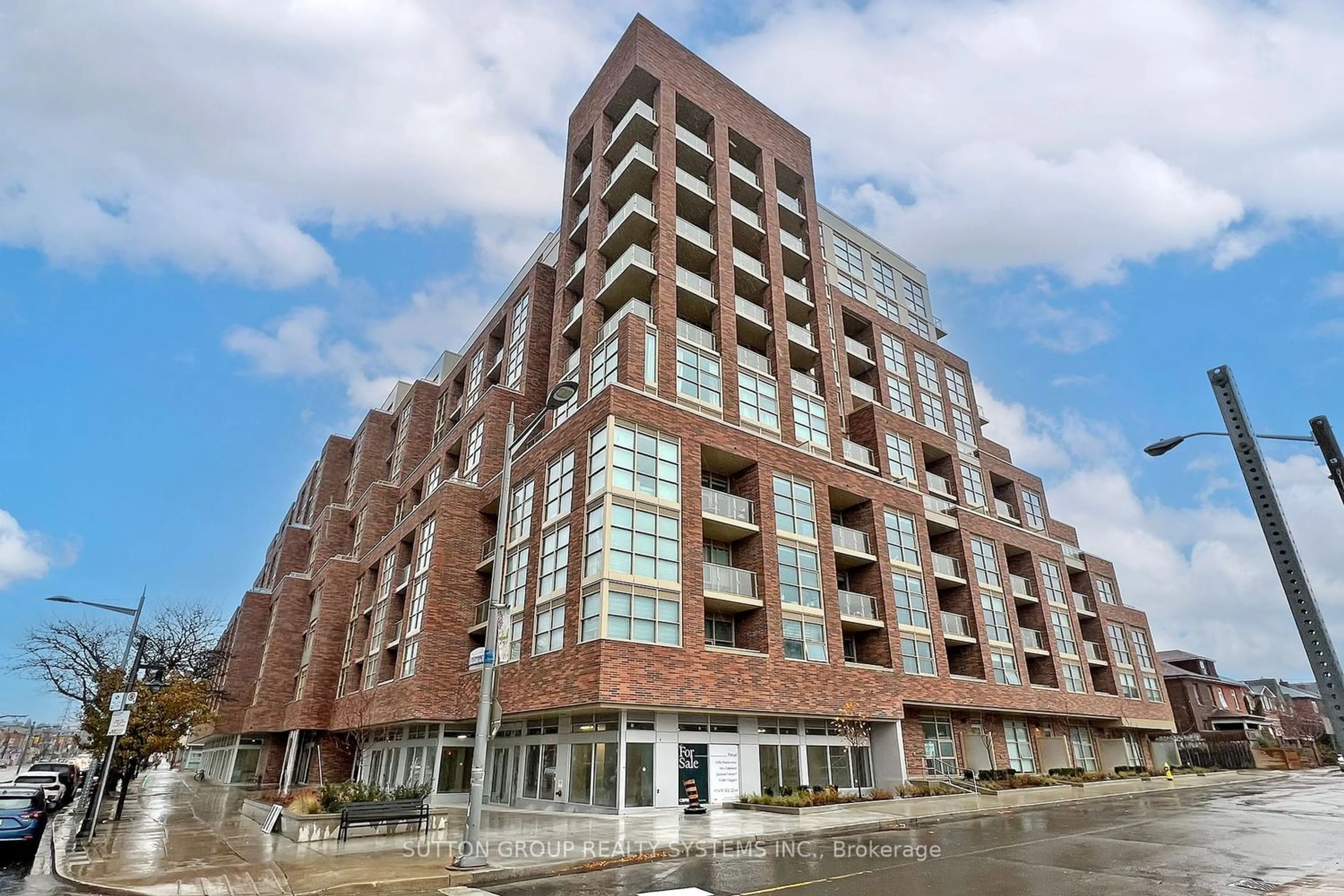 A pic from exterior of the house or condo for 1787 St Clair Ave #206, Toronto Ontario M6N 0B7