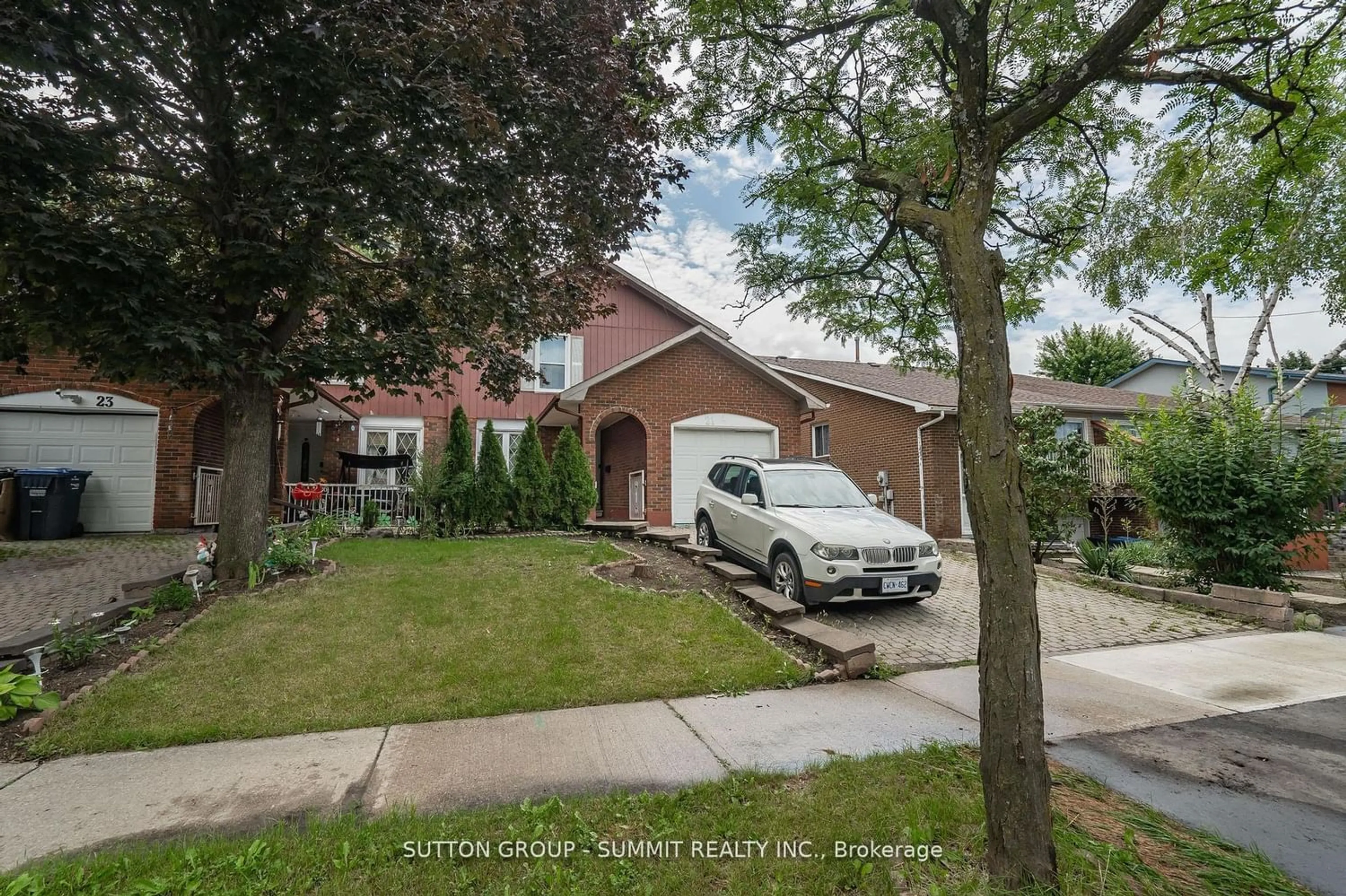 Frontside or backside of a home for 21 Carter Dr, Brampton Ontario L6V 3N4