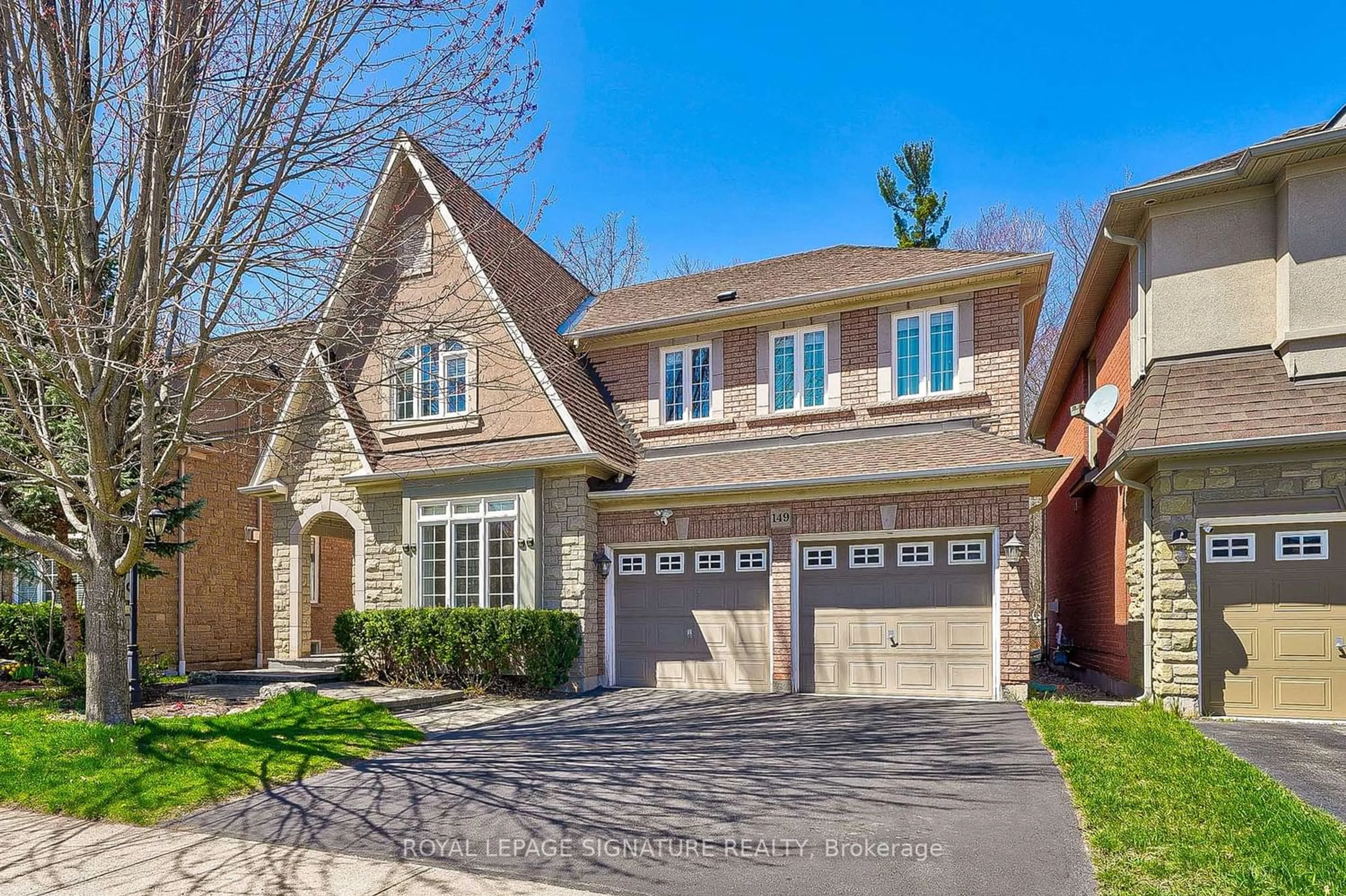Home with brick exterior material for 149 Creek Path Ave, Oakville Ontario L6L 6T3