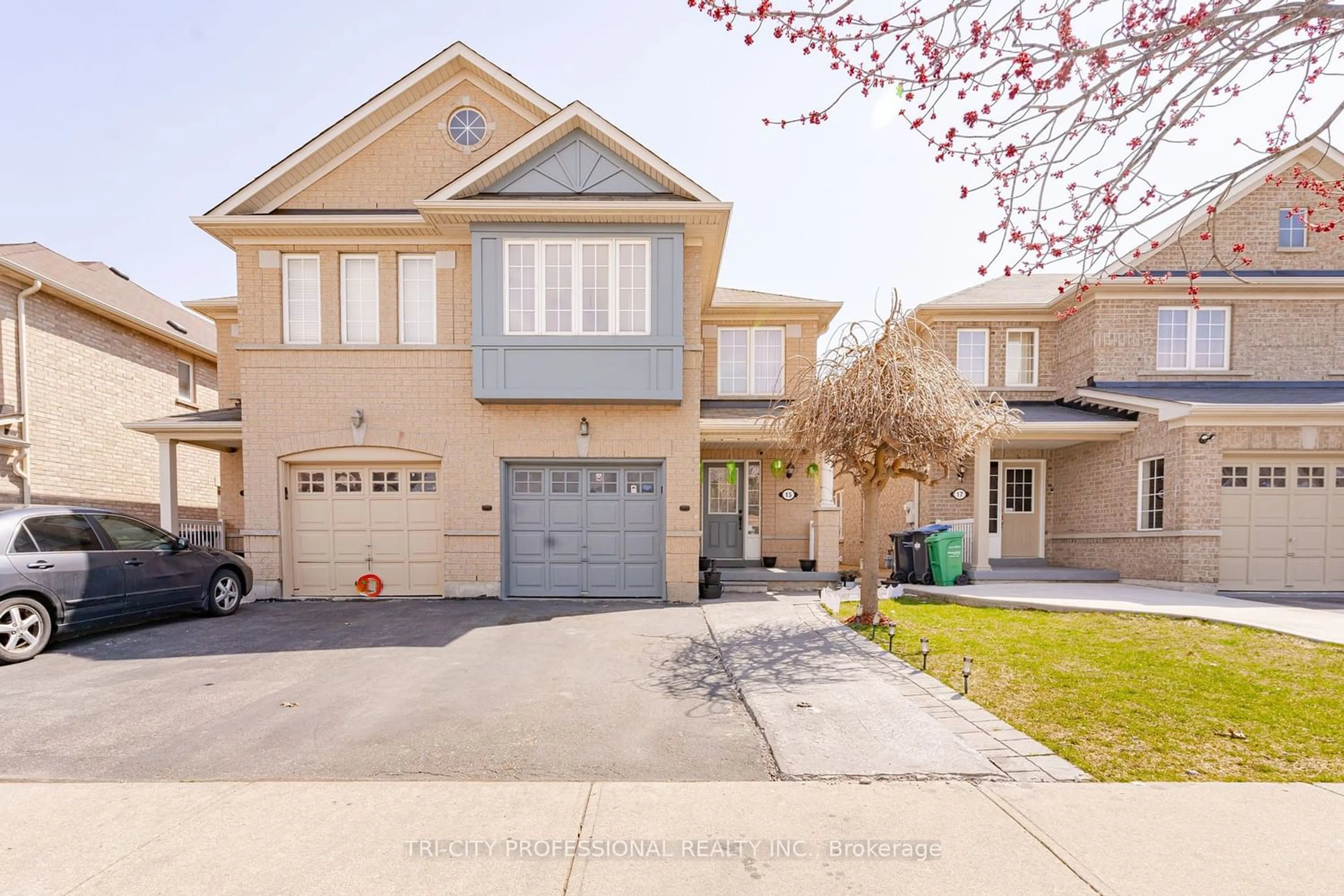 Frontside or backside of a home for 15 Kintyre St, Brampton Ontario L6Z 0E5