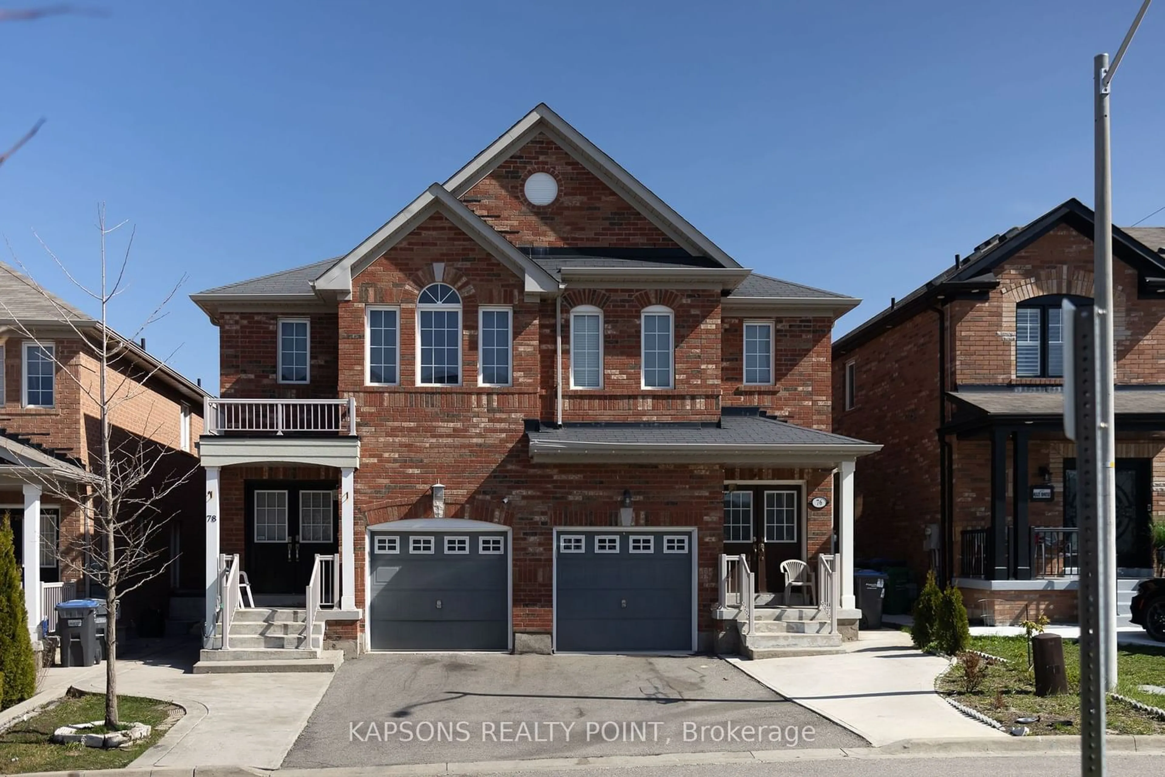 Home with brick exterior material for 78 Gulfbrook Circ, Brampton Ontario L6Z 0B6