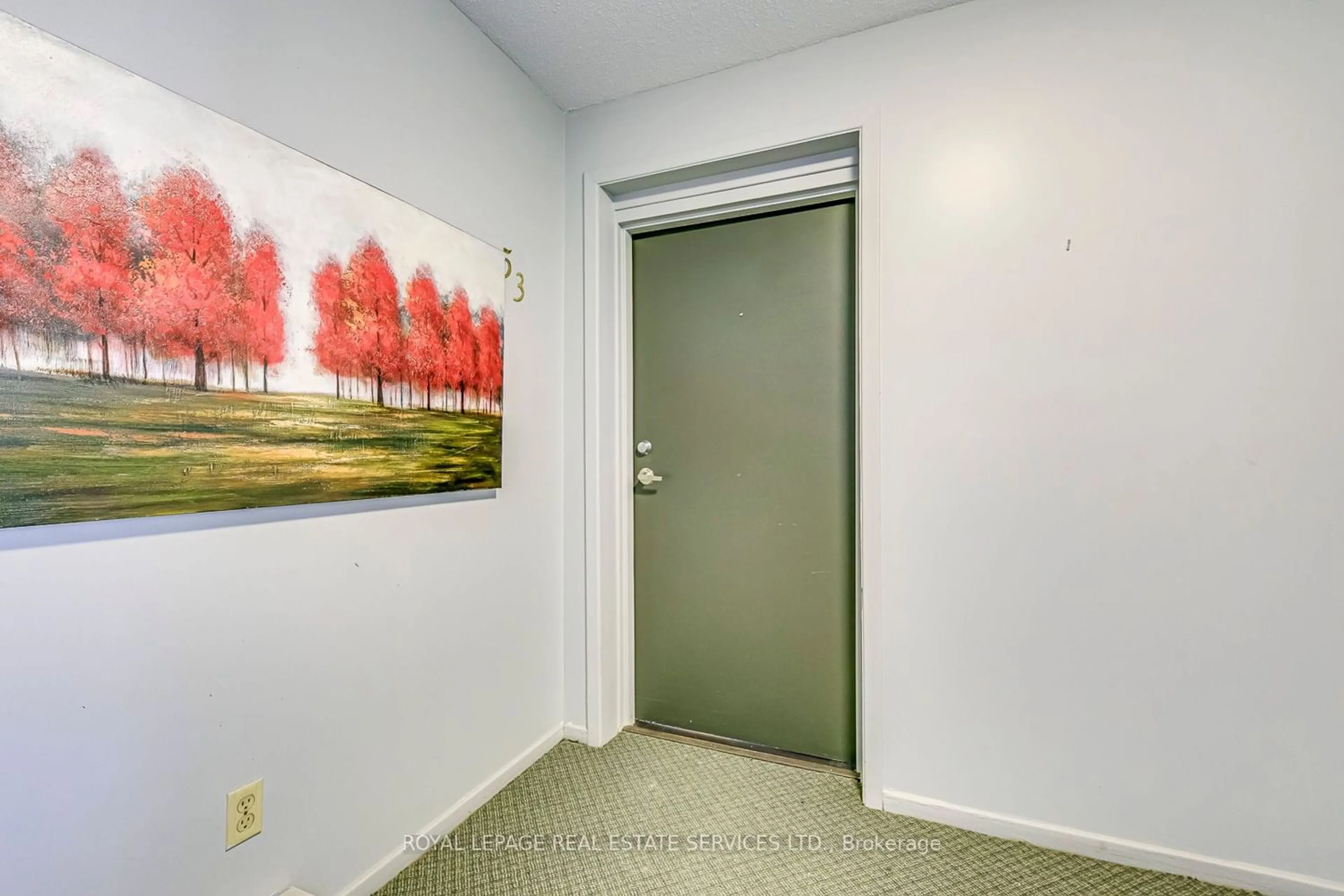 Indoor entryway for 2701 Aquitaine Ave #53, Mississauga Ontario L5N 2H7