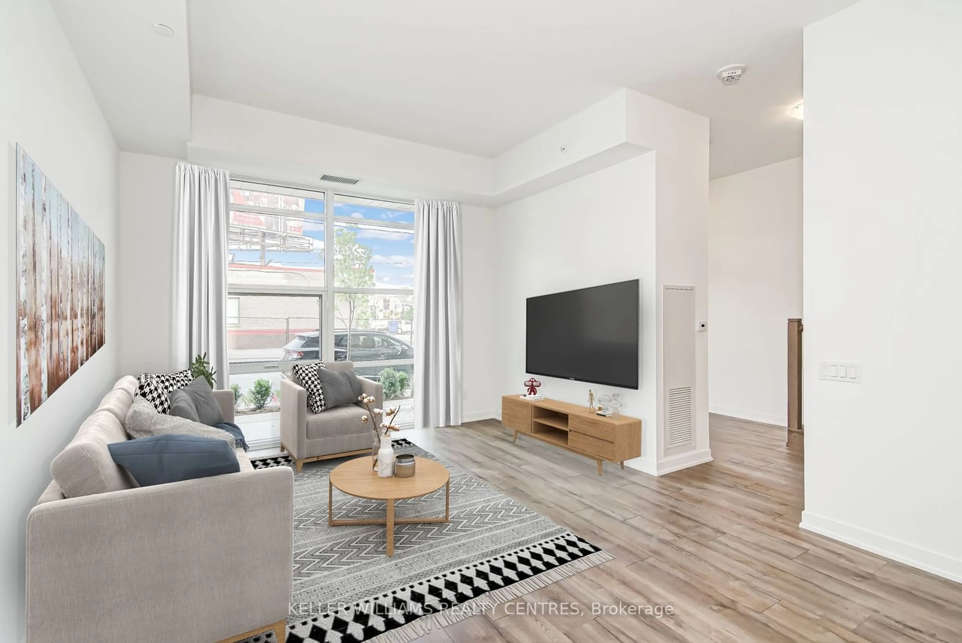 Living room for 121 Ford St #109, Toronto Ontario M6N 3A2