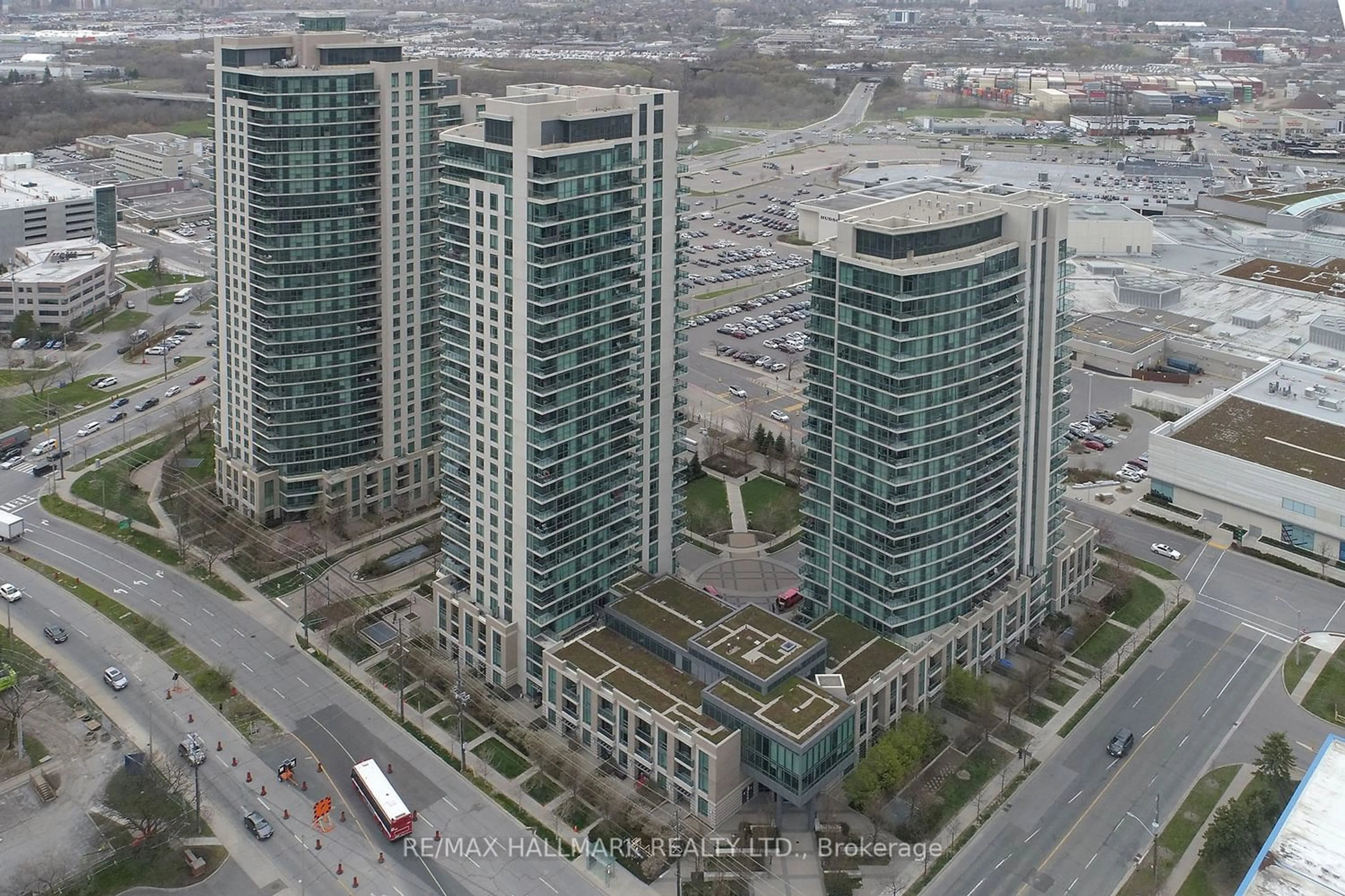 A pic from exterior of the house or condo for 215 Sherway Gardens Rd ##103, Toronto Ontario M9C 0A4
