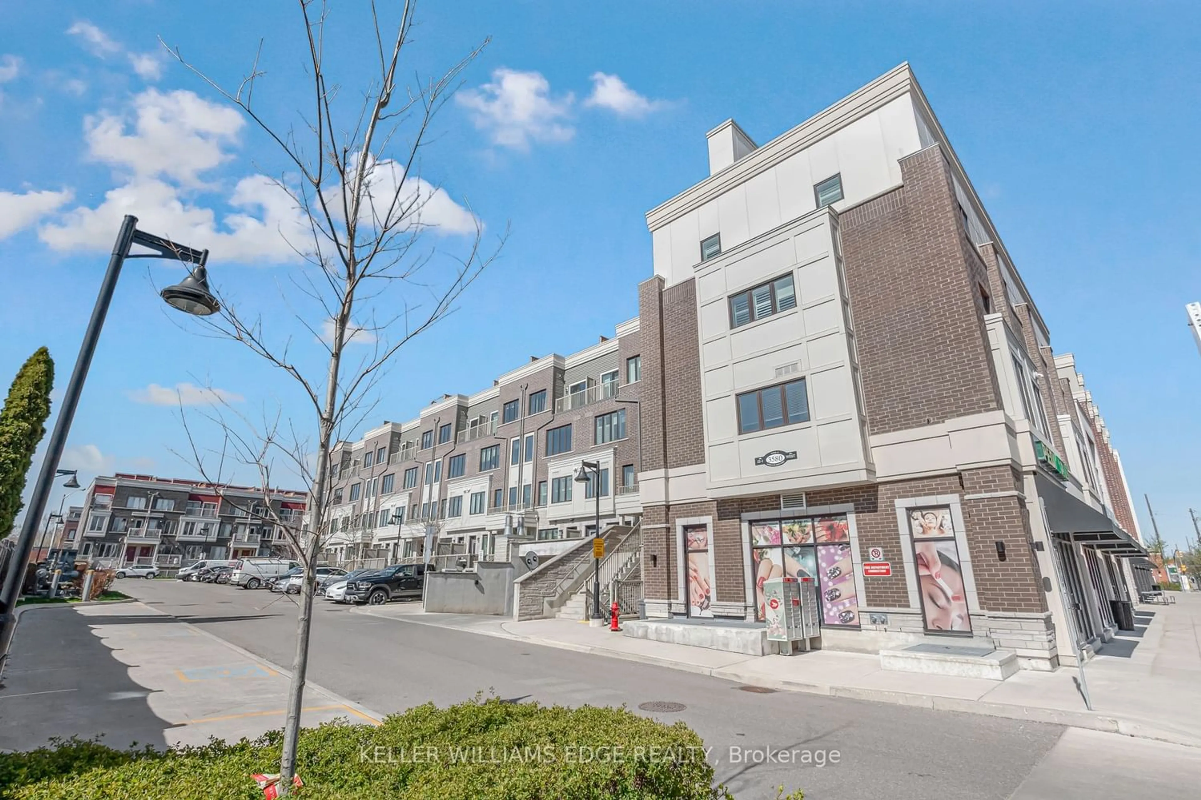 A pic from exterior of the house or condo for 3580 Lake Shore Blvd #6, Toronto Ontario M8W 1N6