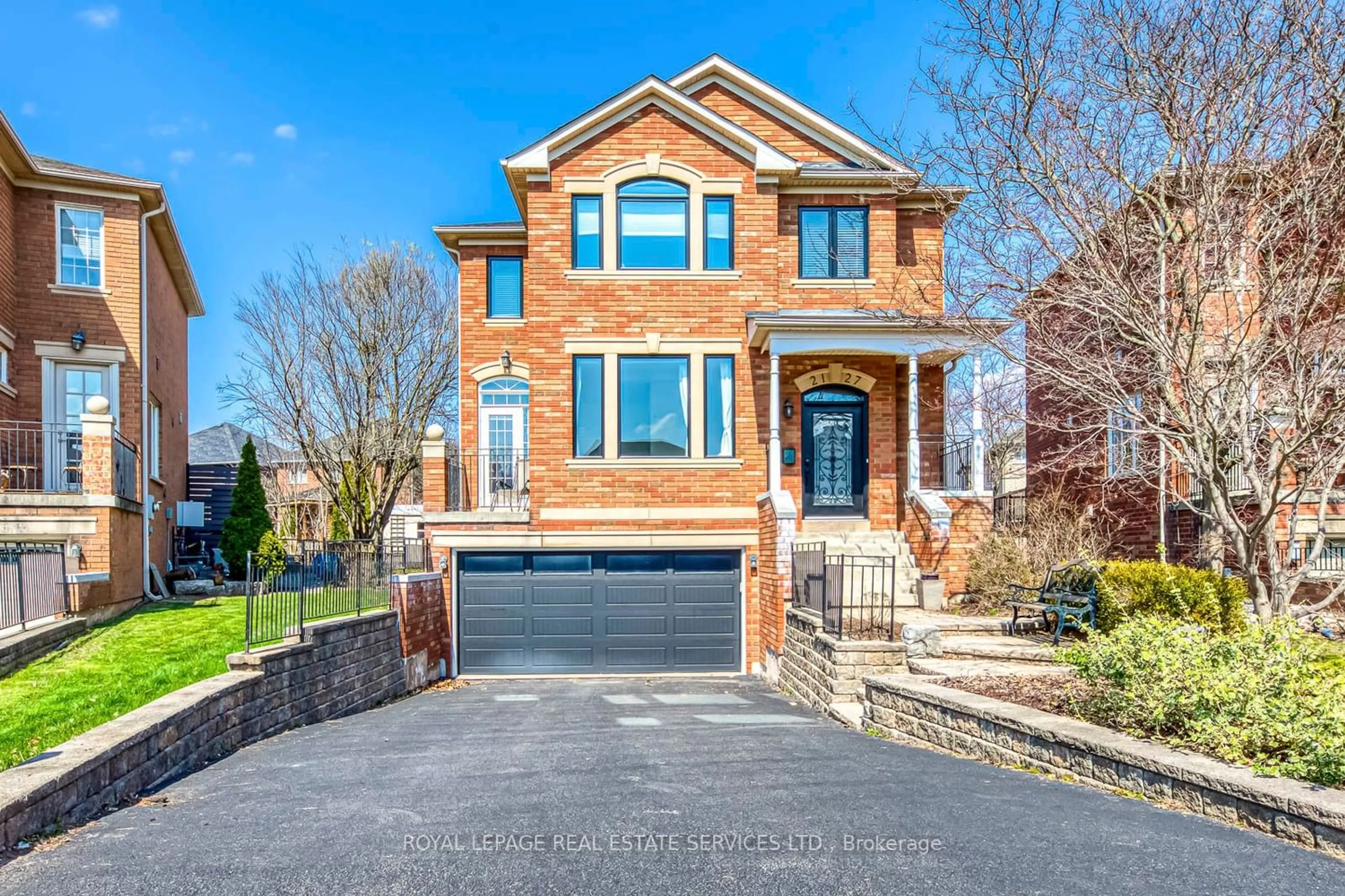Home with brick exterior material for 2127 Nightingale Way, Oakville Ontario L6M 3R9