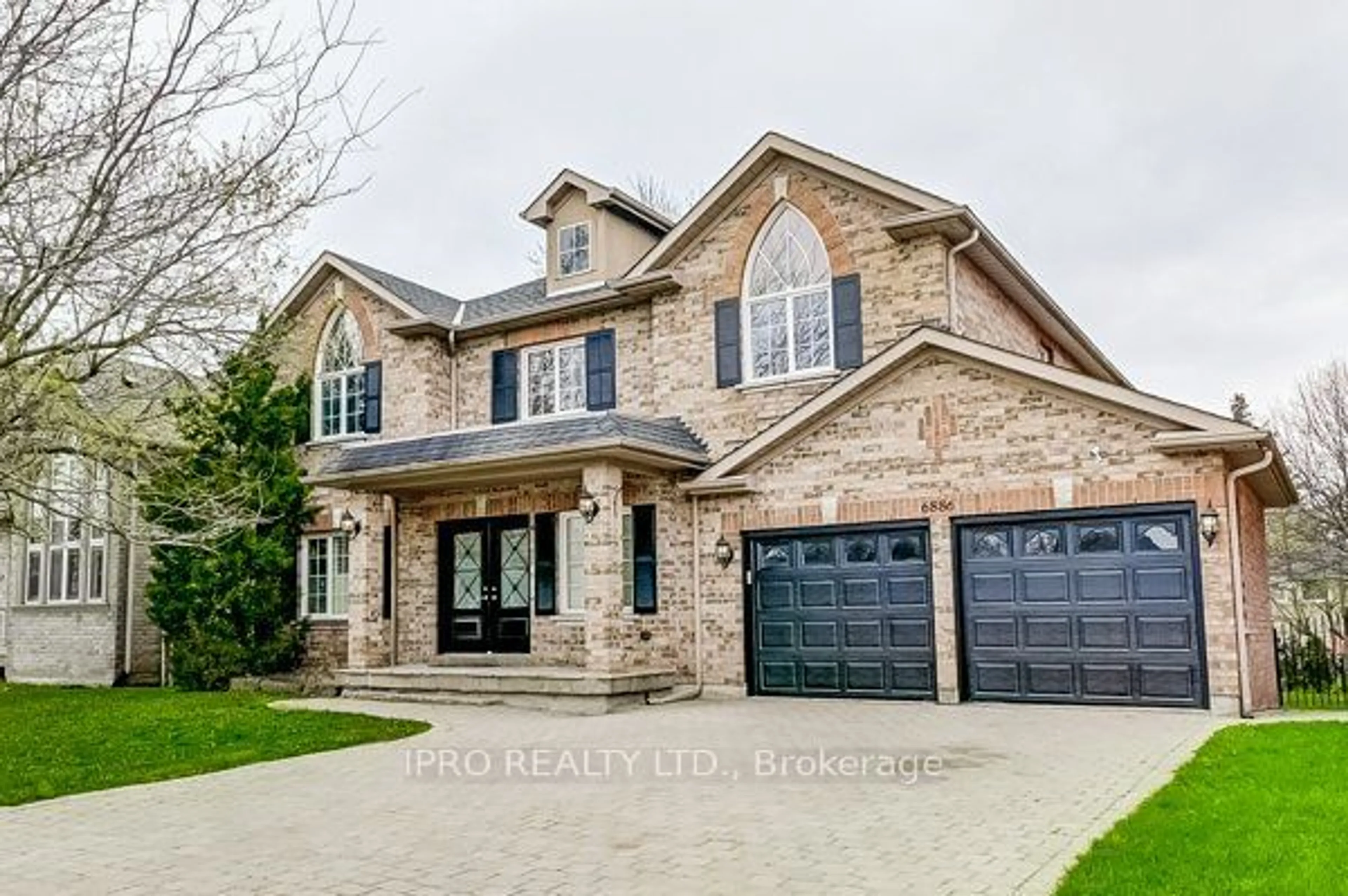 Home with brick exterior material for 6886 Campbell Settler Crt, Mississauga Ontario L5W 1B3
