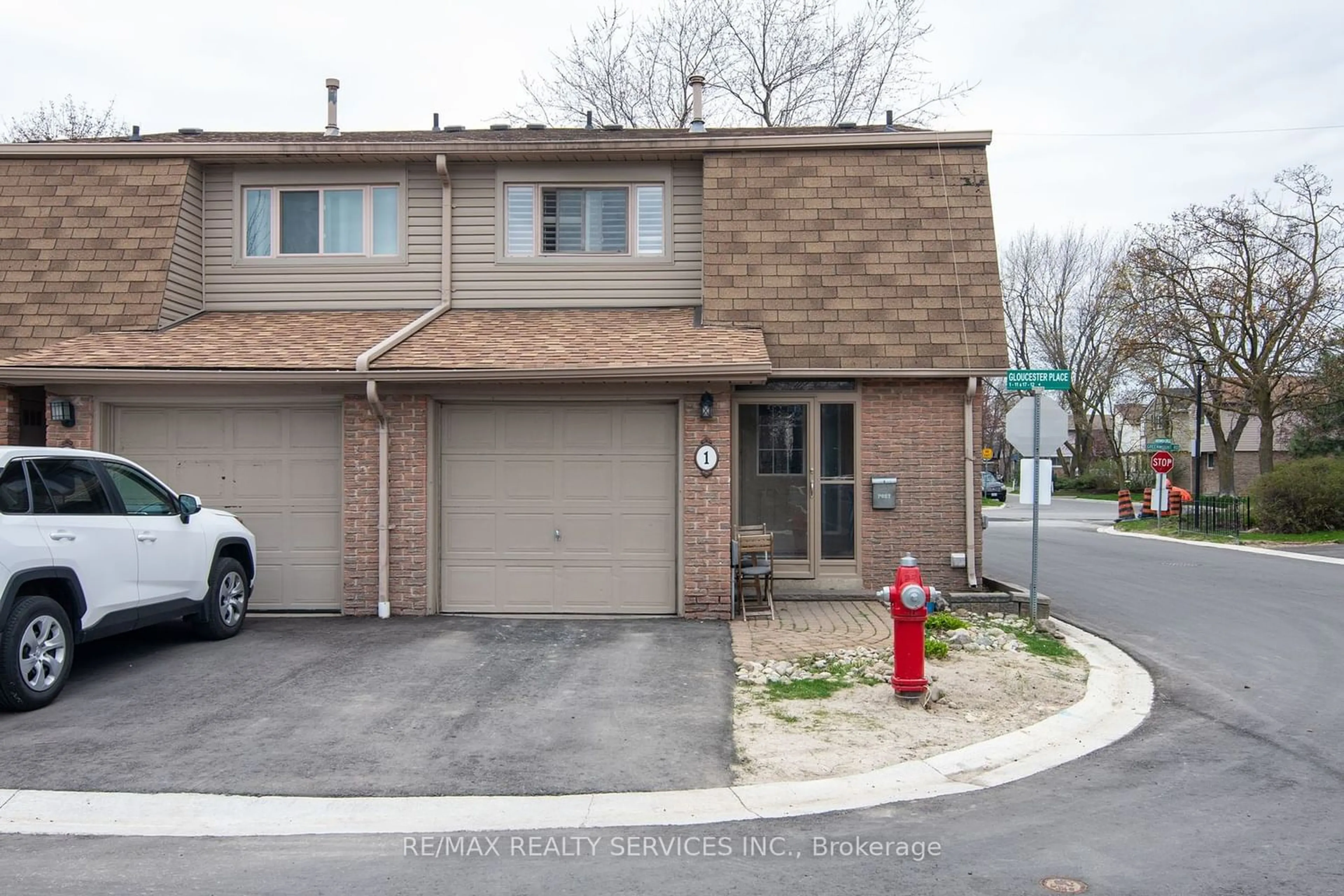A pic from exterior of the house or condo for 1 Gloucester Pl #65, Brampton Ontario L6S 2E5