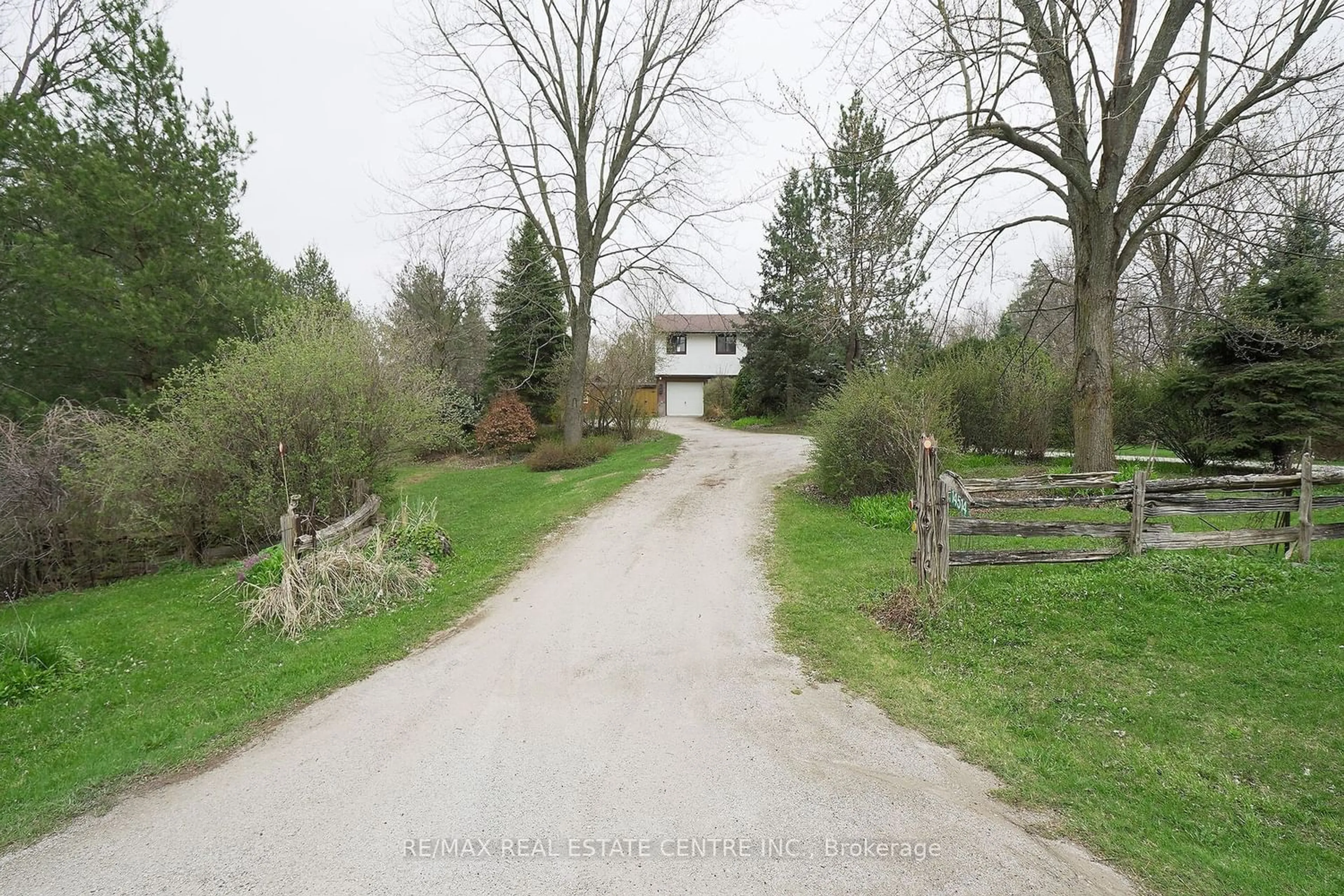 Street view for 14514 Side Road 32, Halton Hills Ontario L7G 4S8