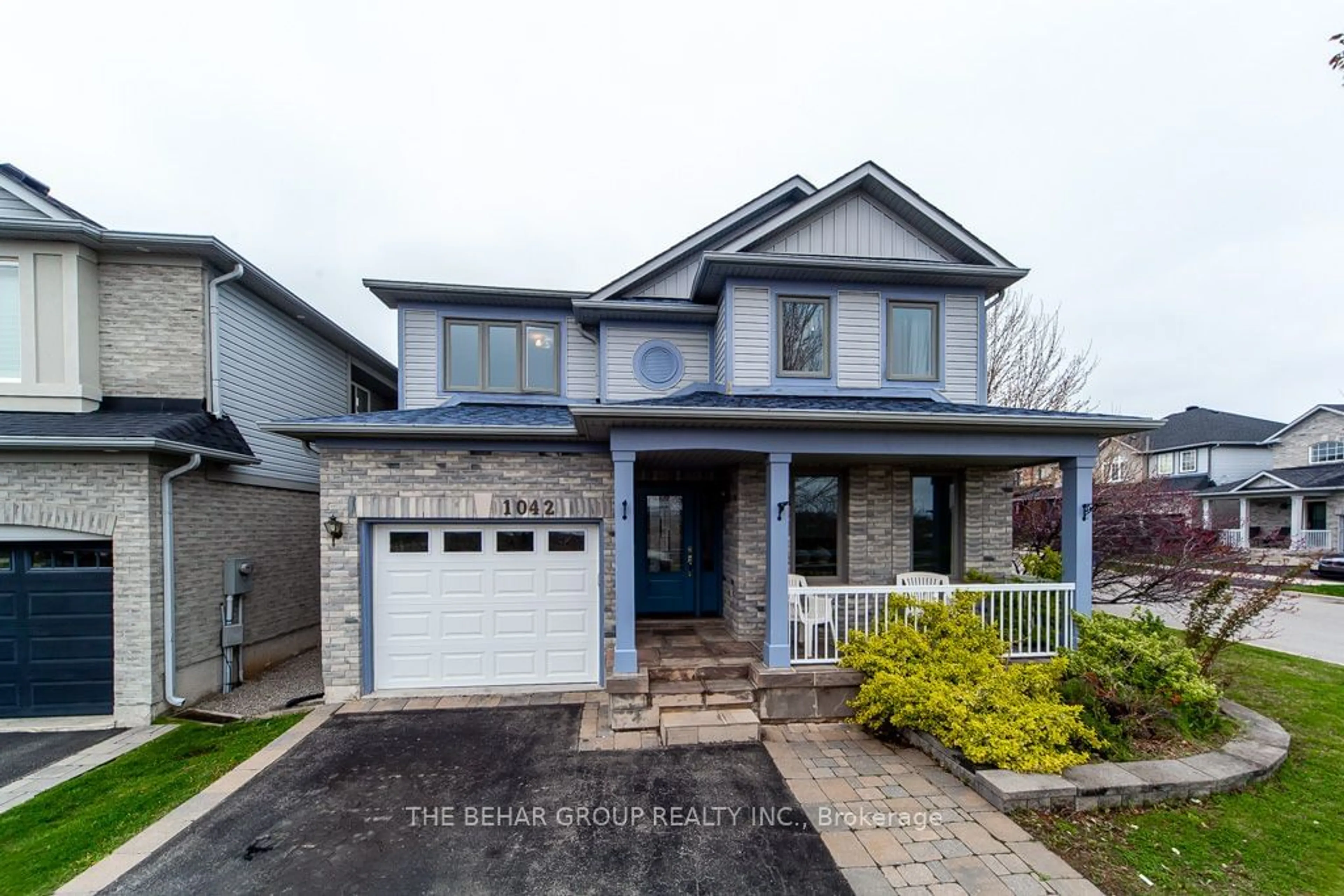 Frontside or backside of a home for 1042 Easterbrook Cres, Milton Ontario L9T 0C4