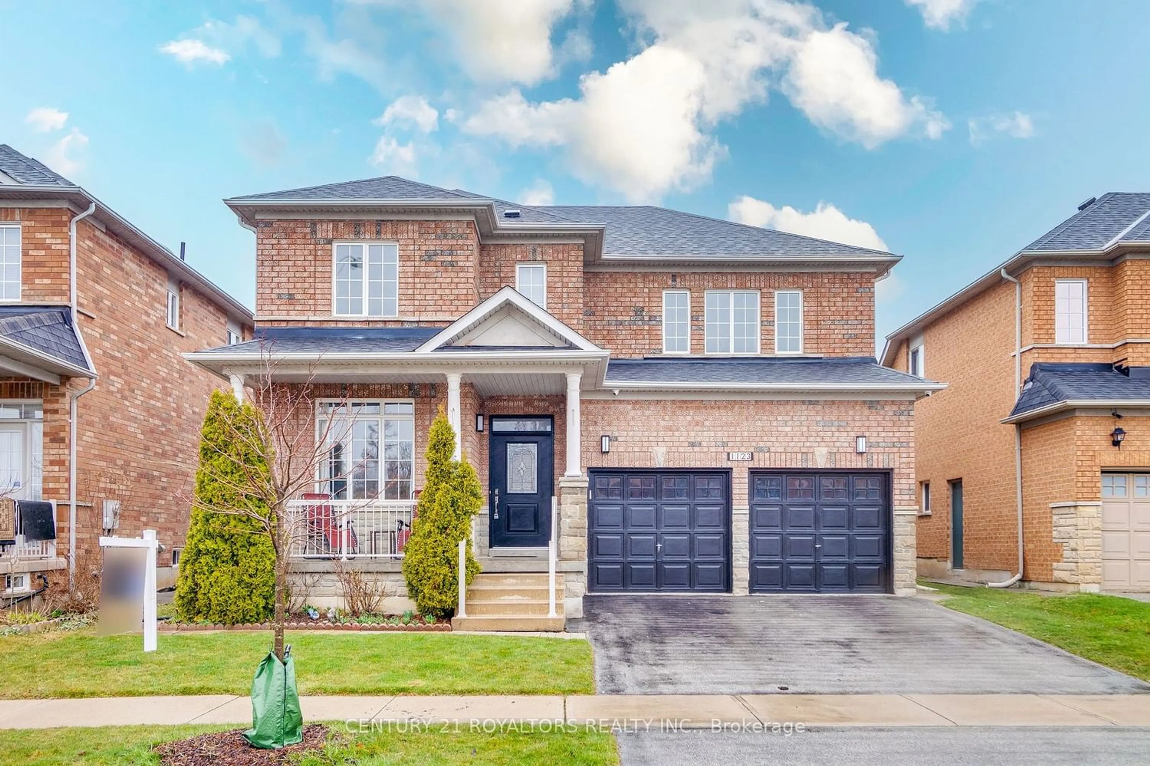Home with brick exterior material for 1123 Woodward Ave, Milton Ontario L9T 5Y5