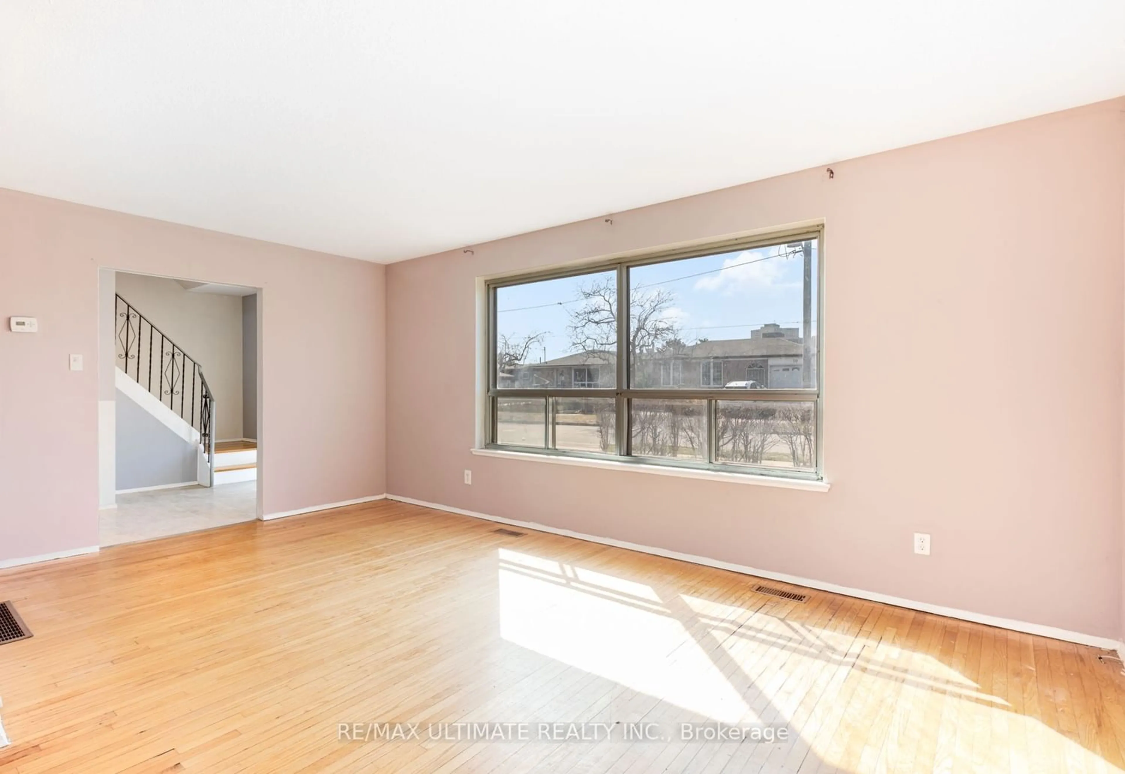A pic of a room for 11 Secroft Cres, Toronto Ontario M3N 1R5